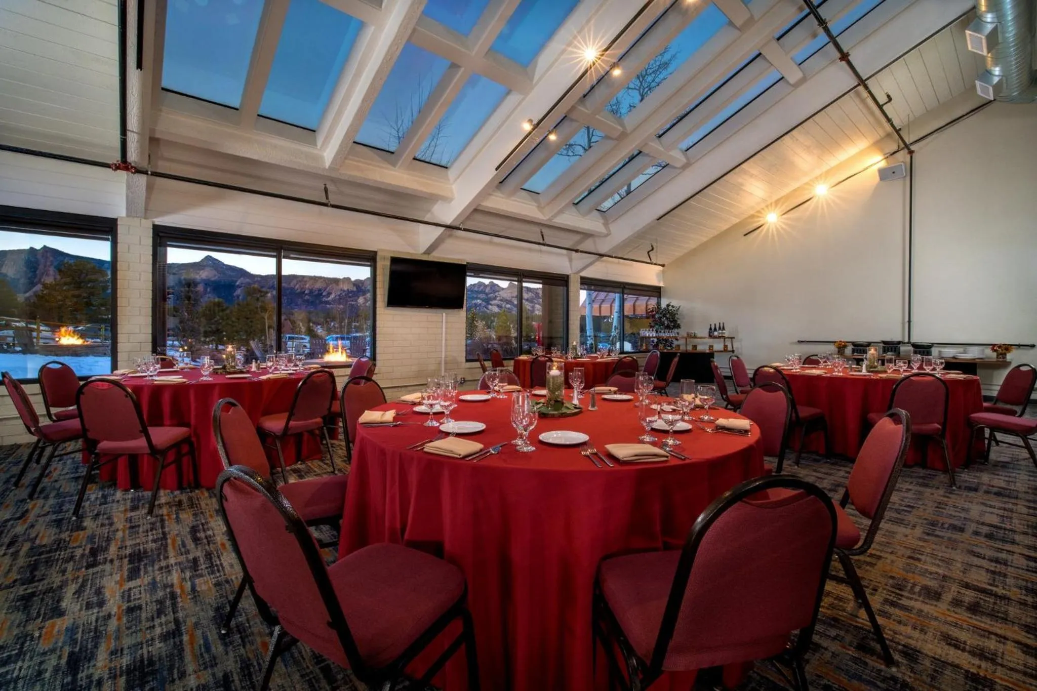 Meeting/conference room in Holiday Inn Estes Park by IHG