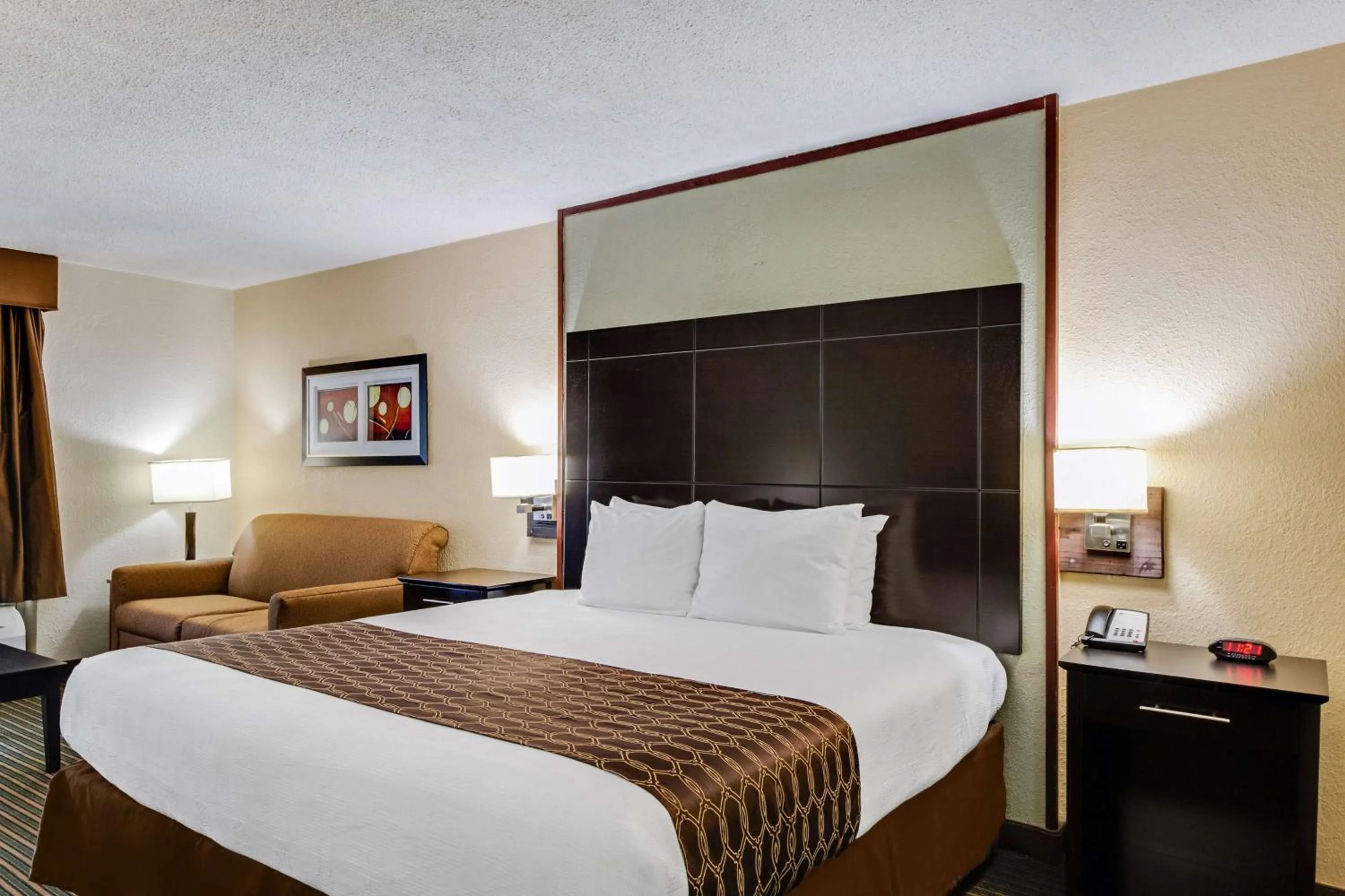 Bedroom, Bed in Best Western Inn of Del Rio