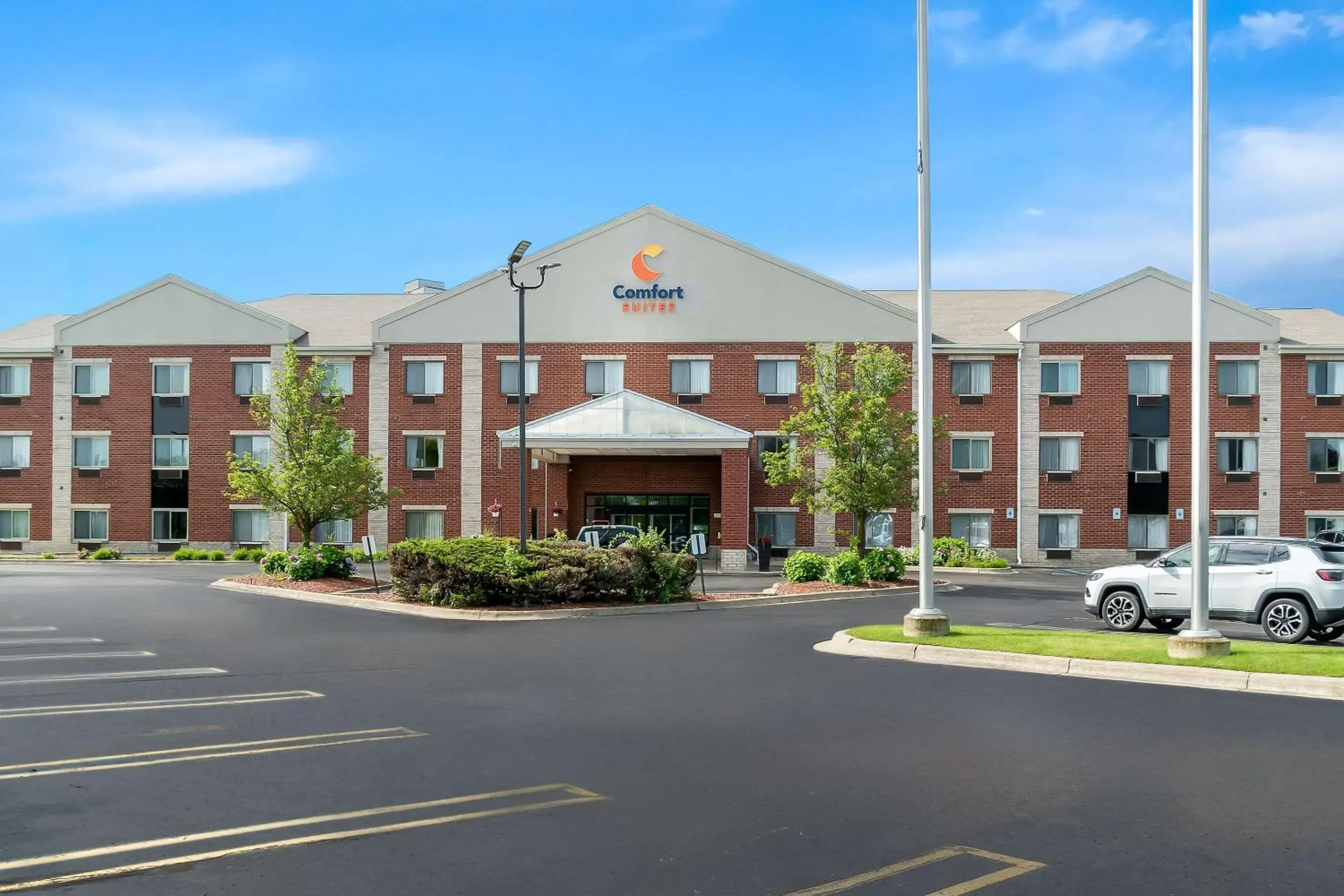Property building in Comfort Suites Southfield-Detroit Property building in Comfort Suites Southfield-Detroit