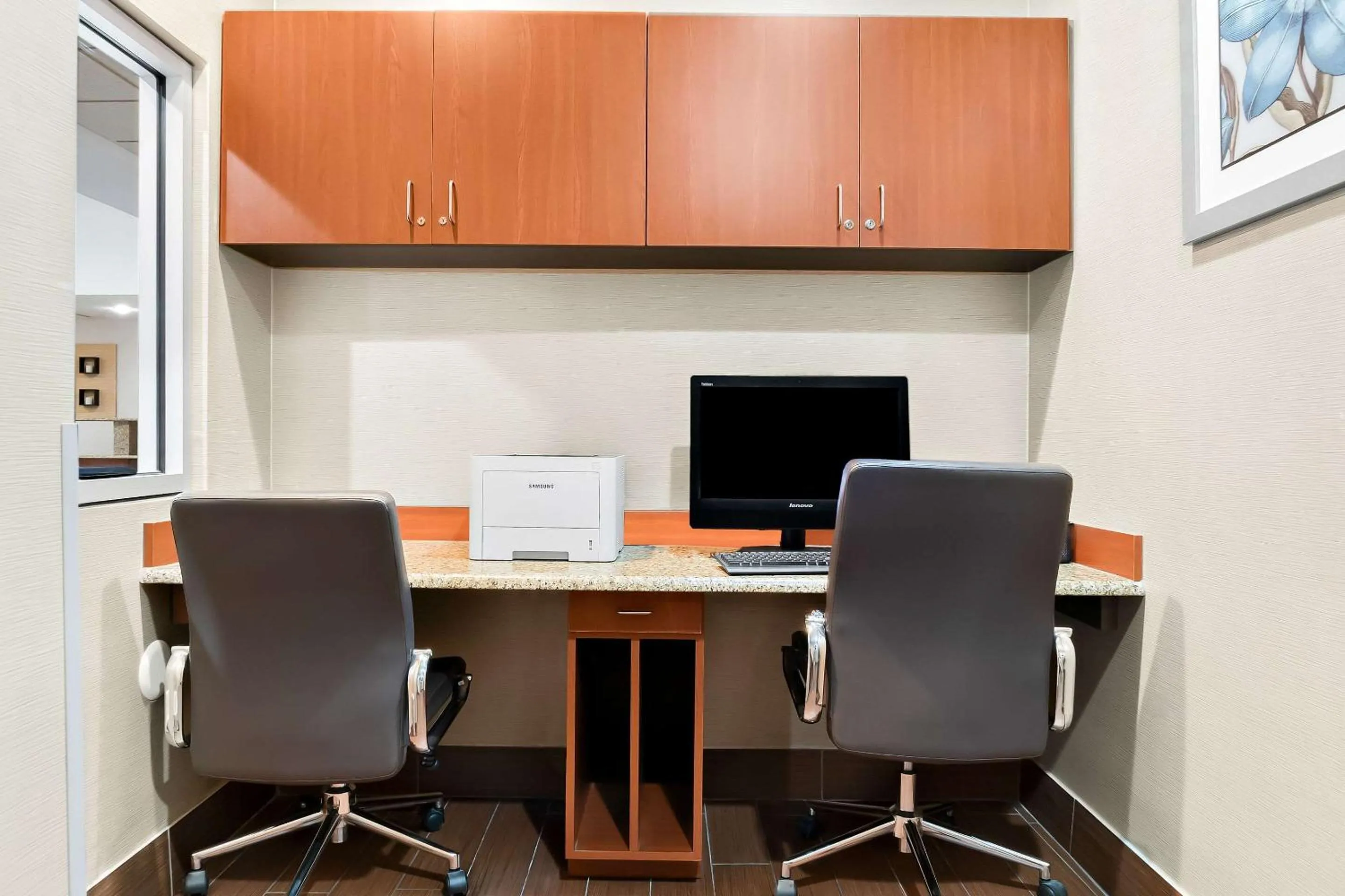 Business facilities in Comfort Suites Southfield-Detroit
