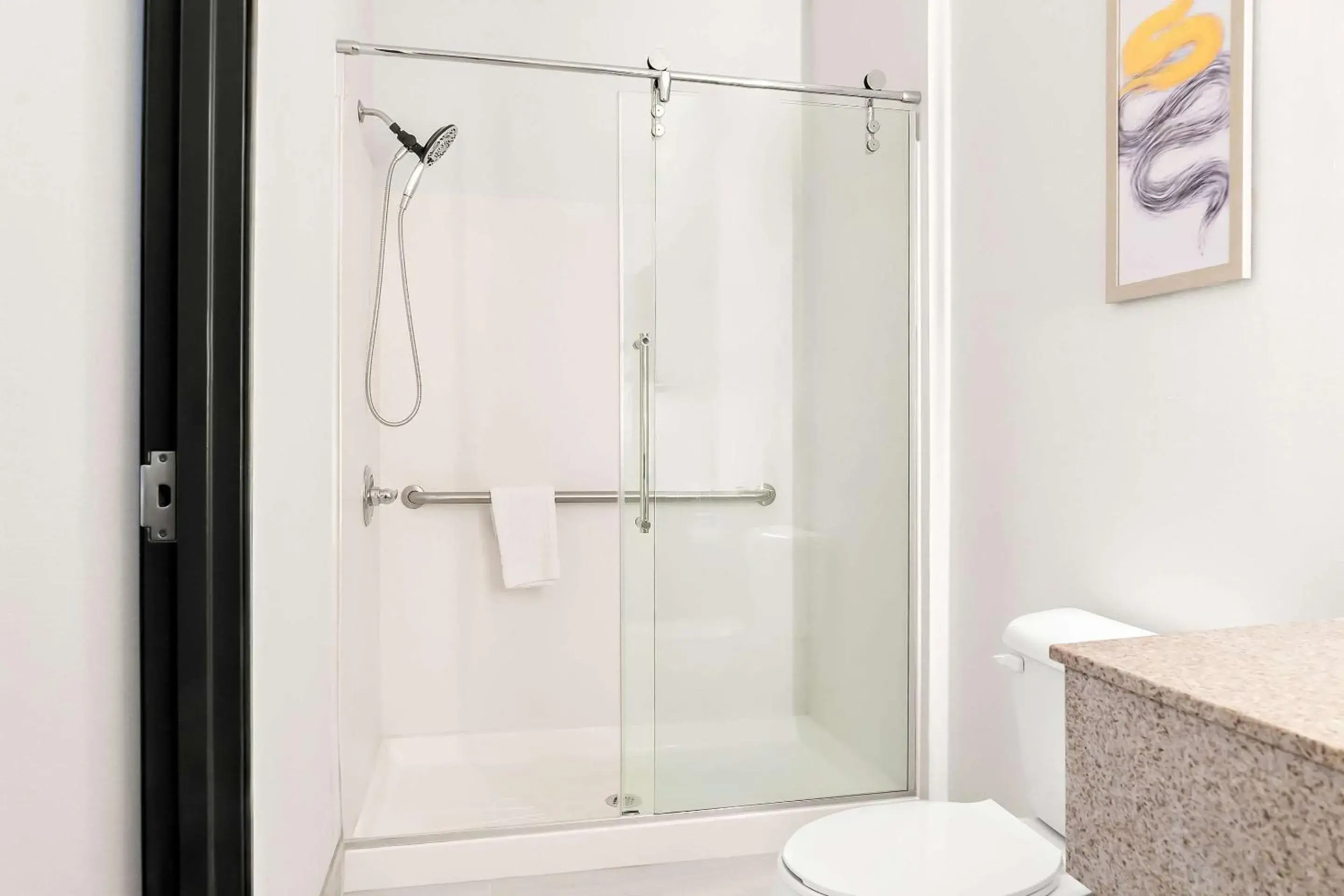 Bedroom in Comfort Suites Southfield-Detroit Bedroom in Comfort Suites Southfield-Detroit