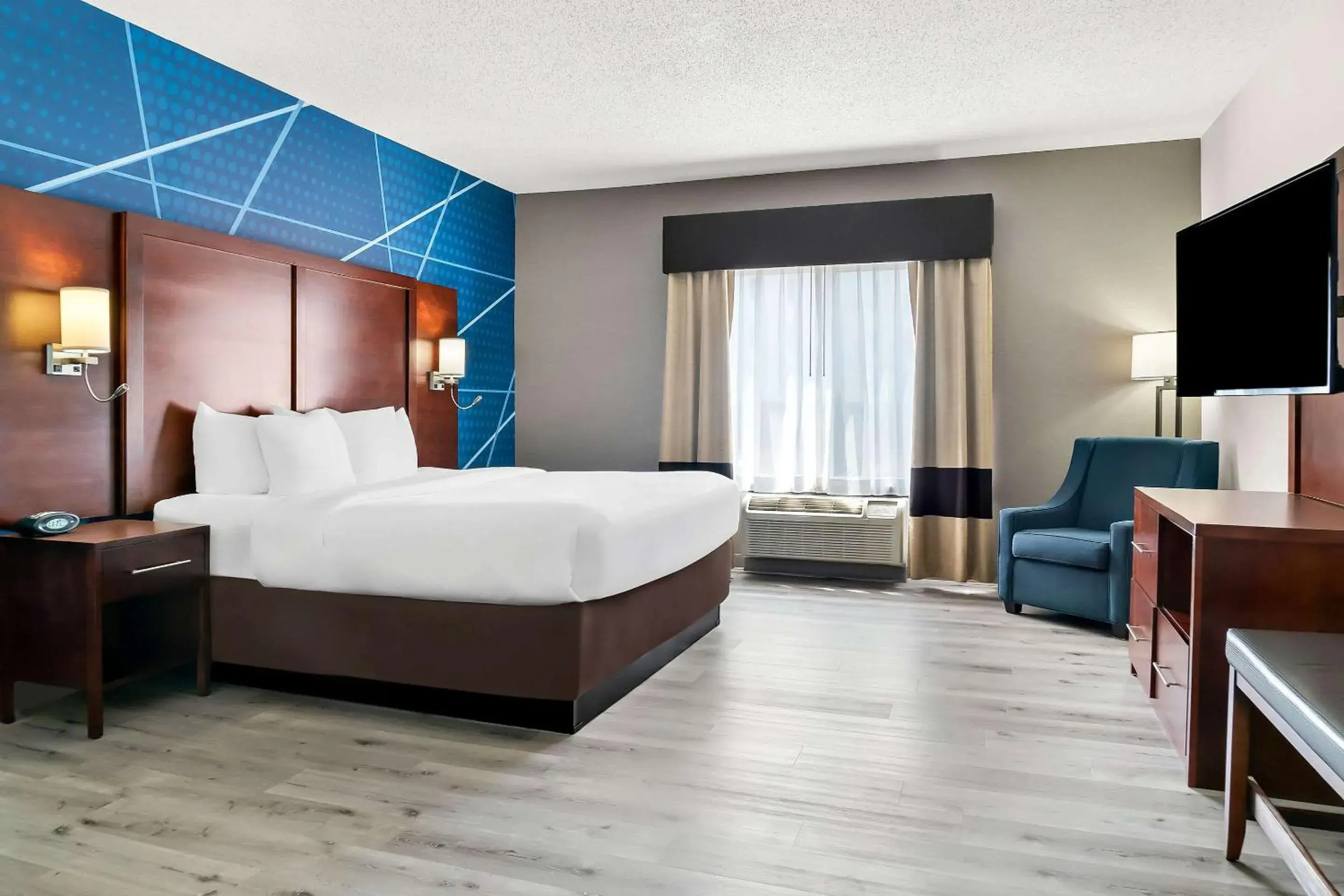 Bedroom, Bed in Comfort Suites Southfield-Detroit Bedroom, Bed in Comfort Suites Southfield-Detroit