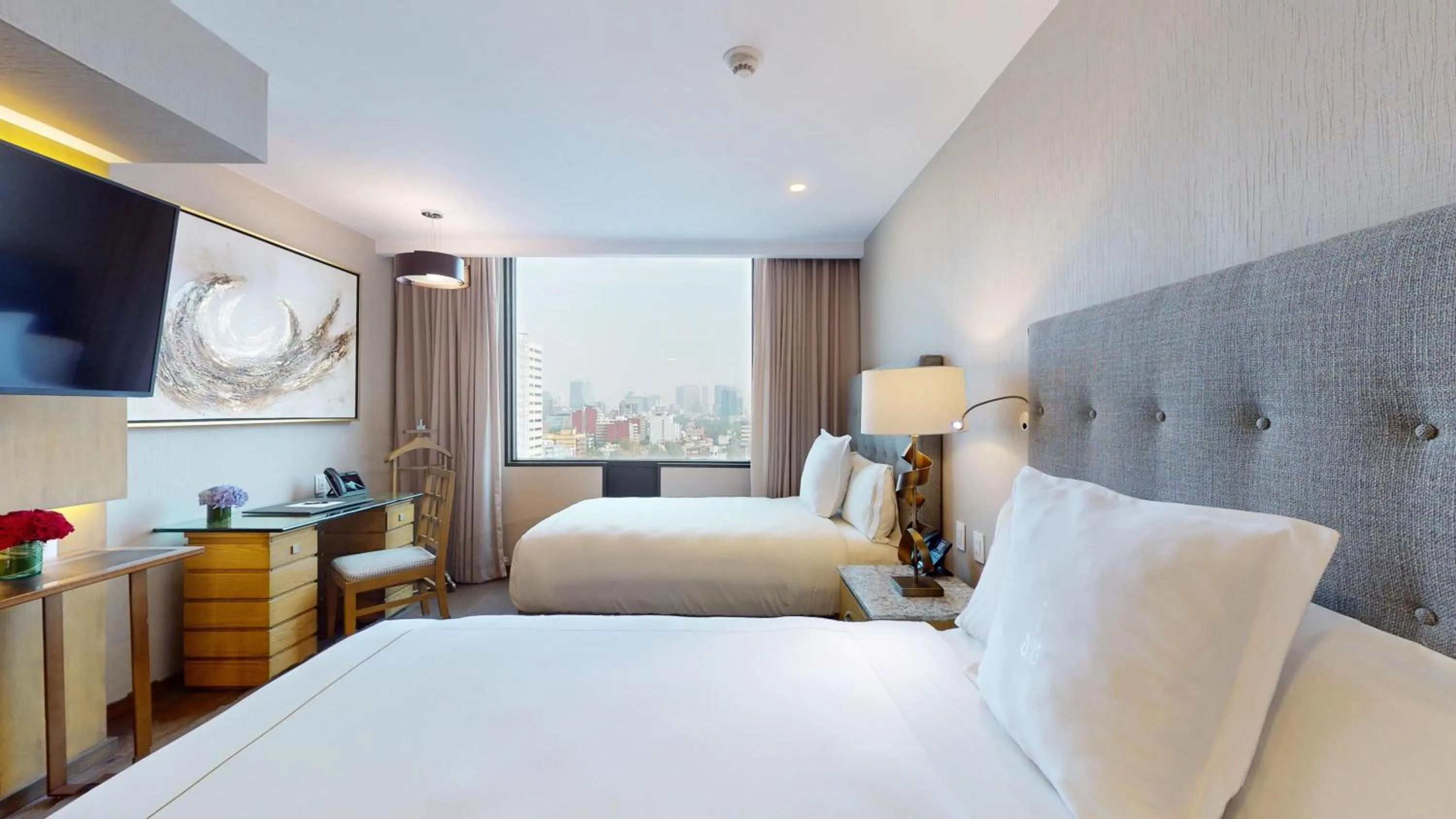 Bedroom, Bed in Hotel Marquis Reforma