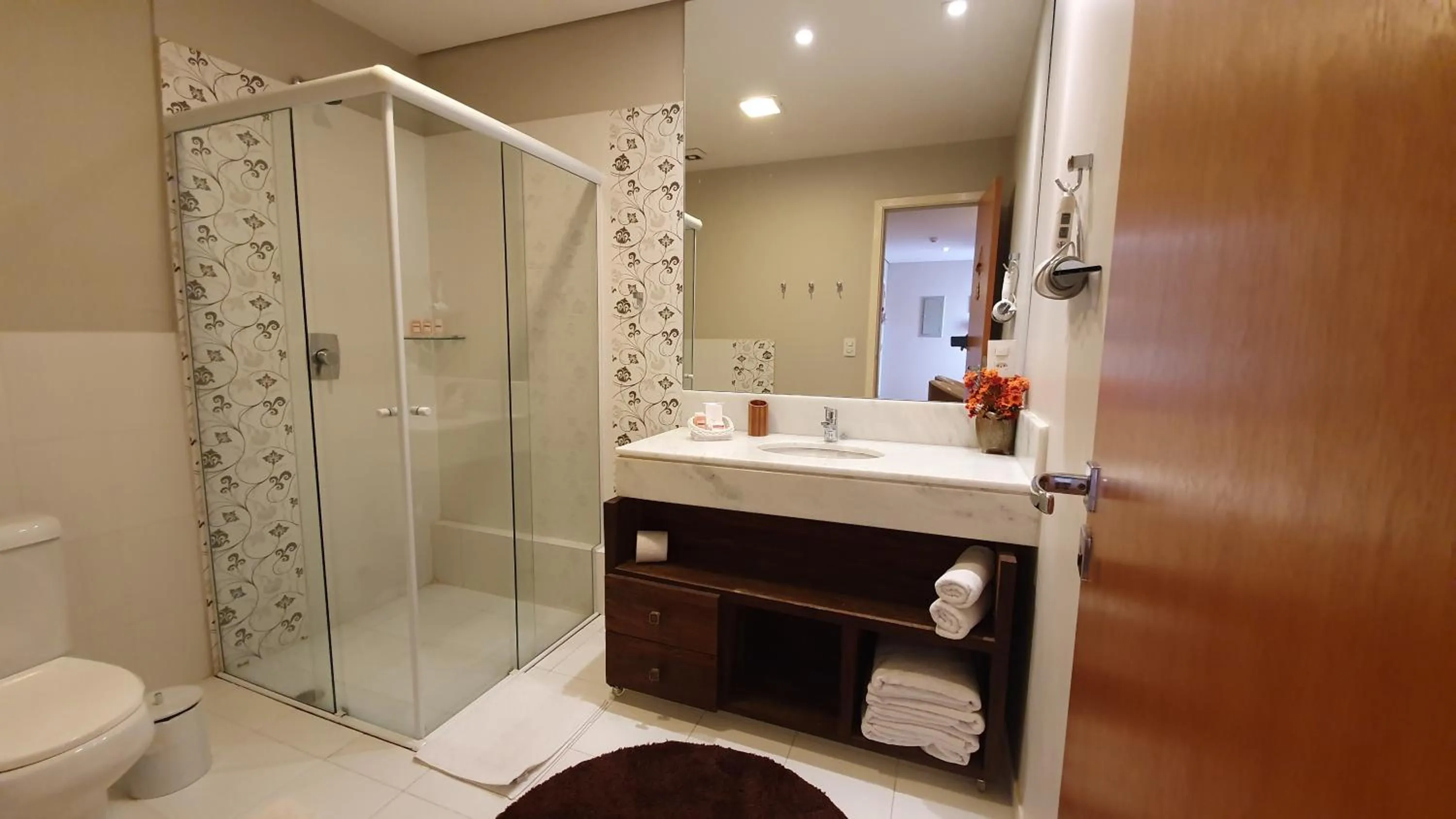 Shower in Pousada Annecy - CAPIVARI Fácil acesso ao centrinho e Baden Bar