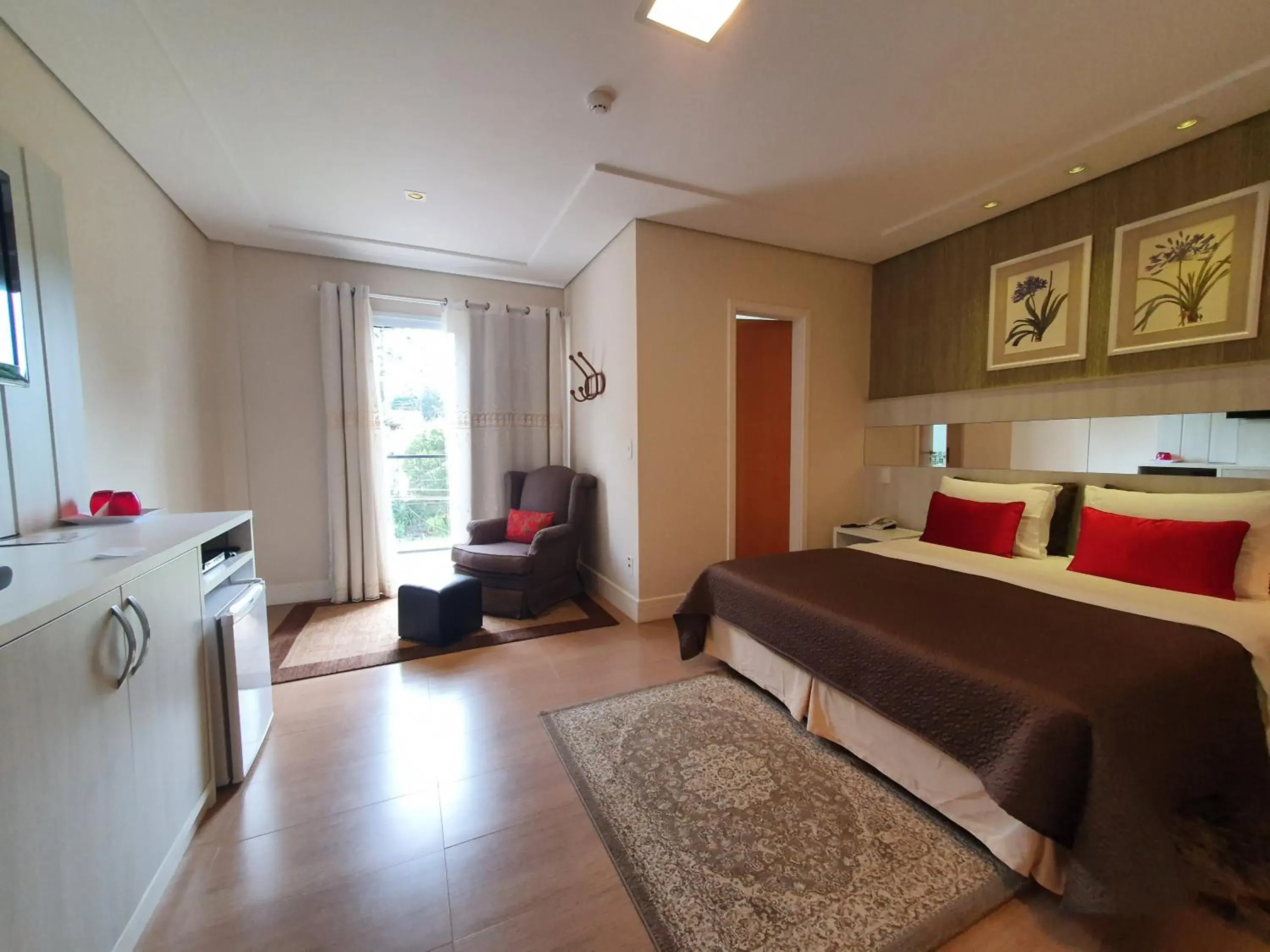 Standard Double Room - single occupancy in Pousada Annecy - CAPIVARI Fácil acesso ao centrinho e Baden Bar Standard Double Room - single occupancy in Pousada Annecy - CAPIVARI Fácil acesso ao centrinho e Baden Bar