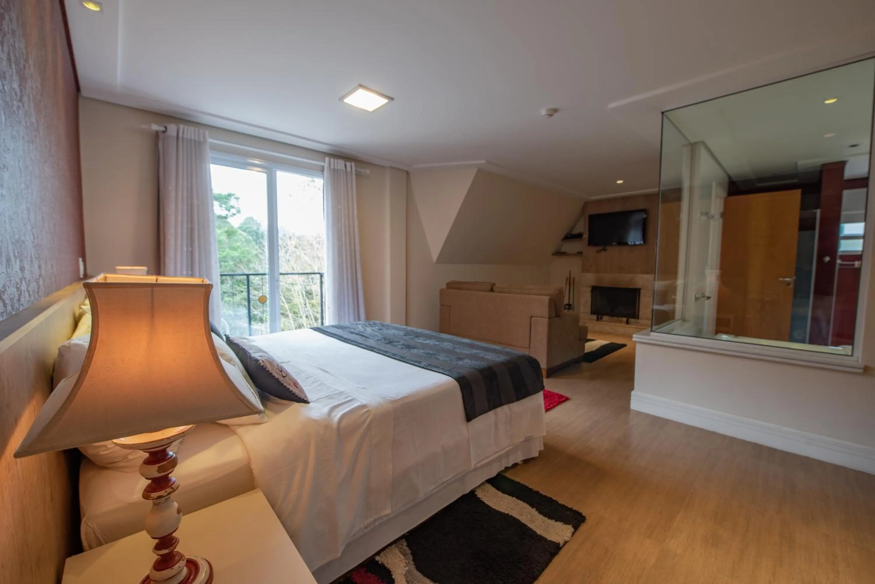 Bed in Pousada Annecy - CAPIVARI Fácil acesso ao centrinho e Baden Bar