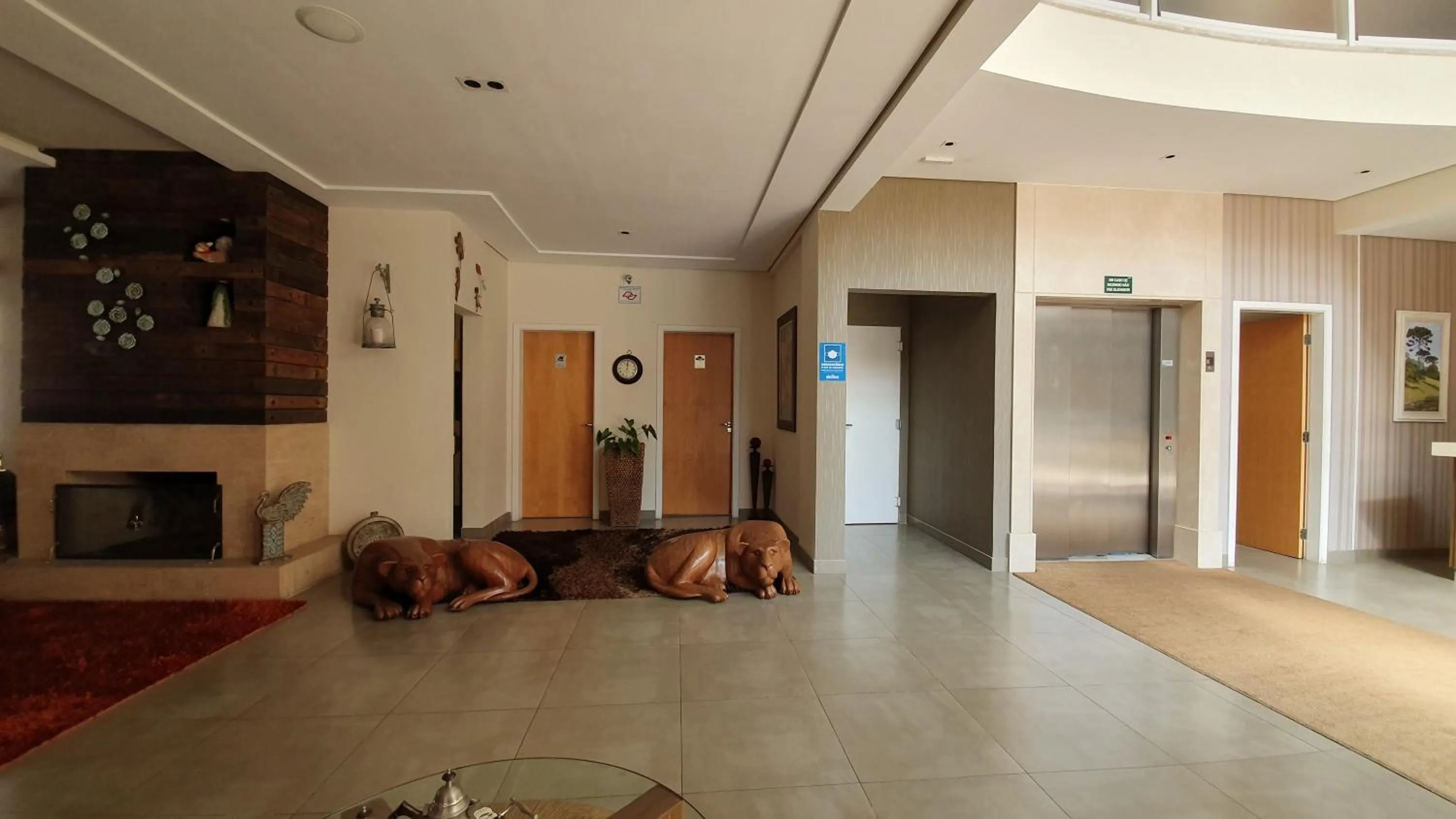 Living room in Pousada Annecy - CAPIVARI Fácil acesso ao centrinho e Baden Bar