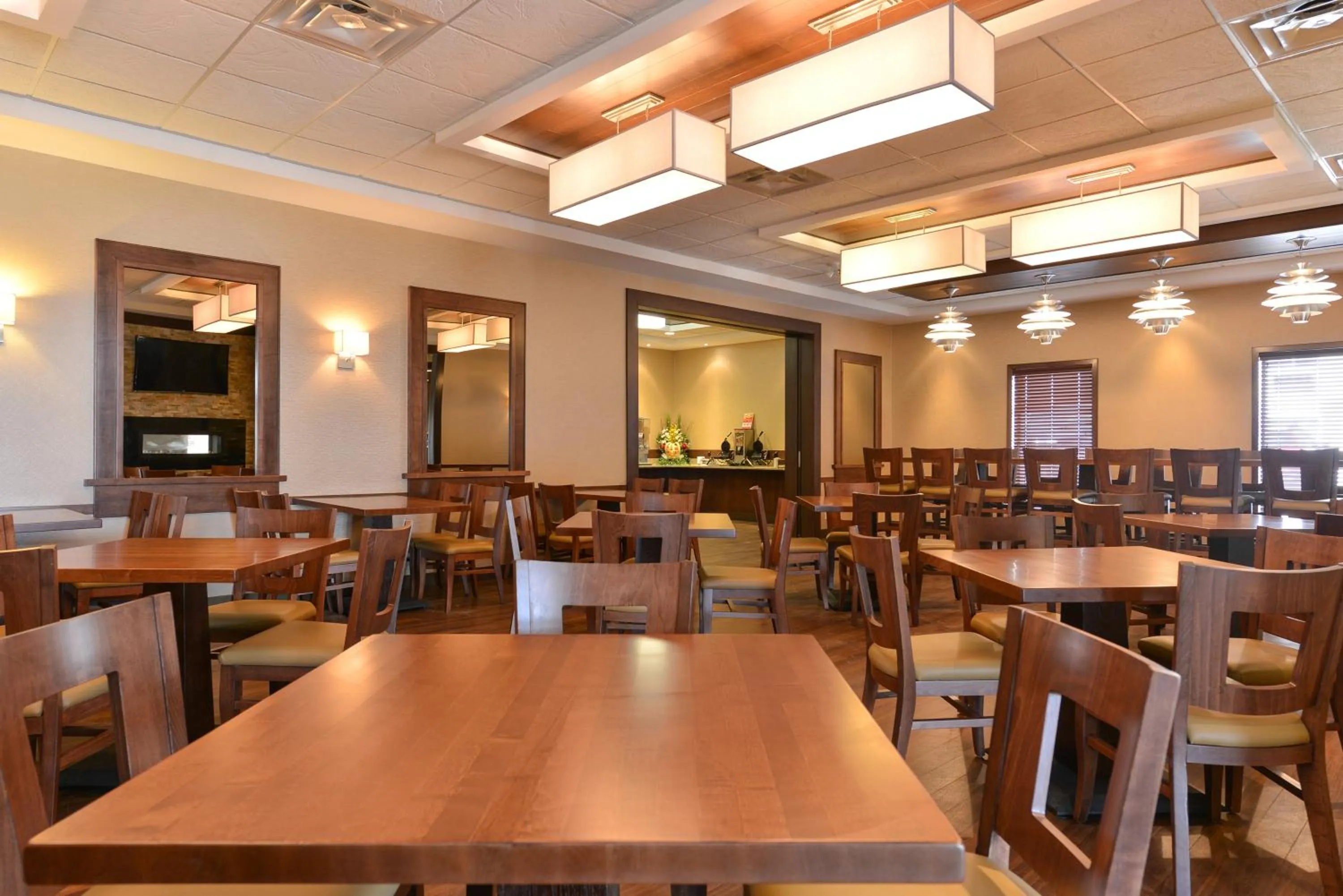 Restaurant/places to eat in Siding 16 Lodge