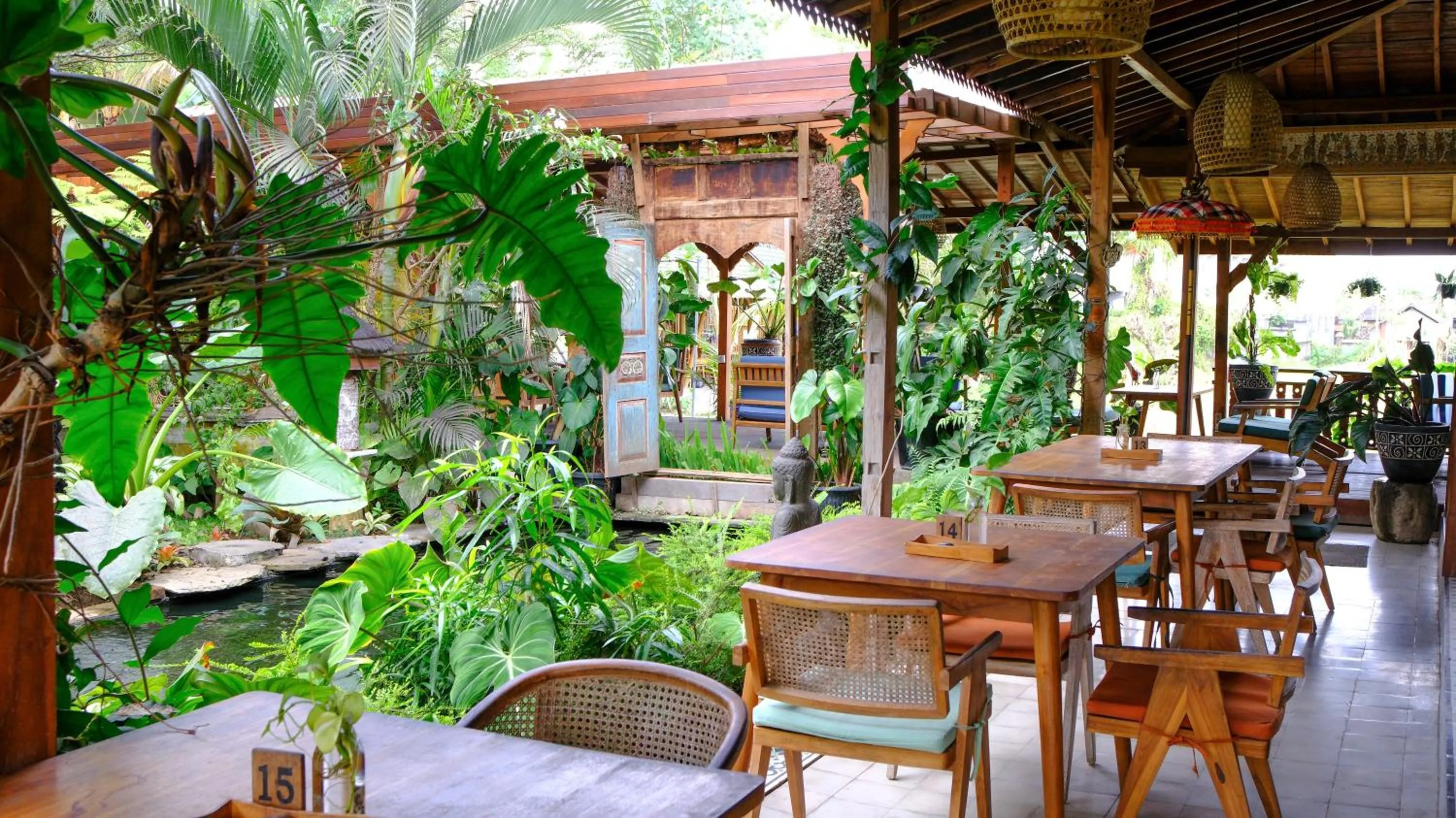 Restaurant/places to eat in Ubud Art Resort