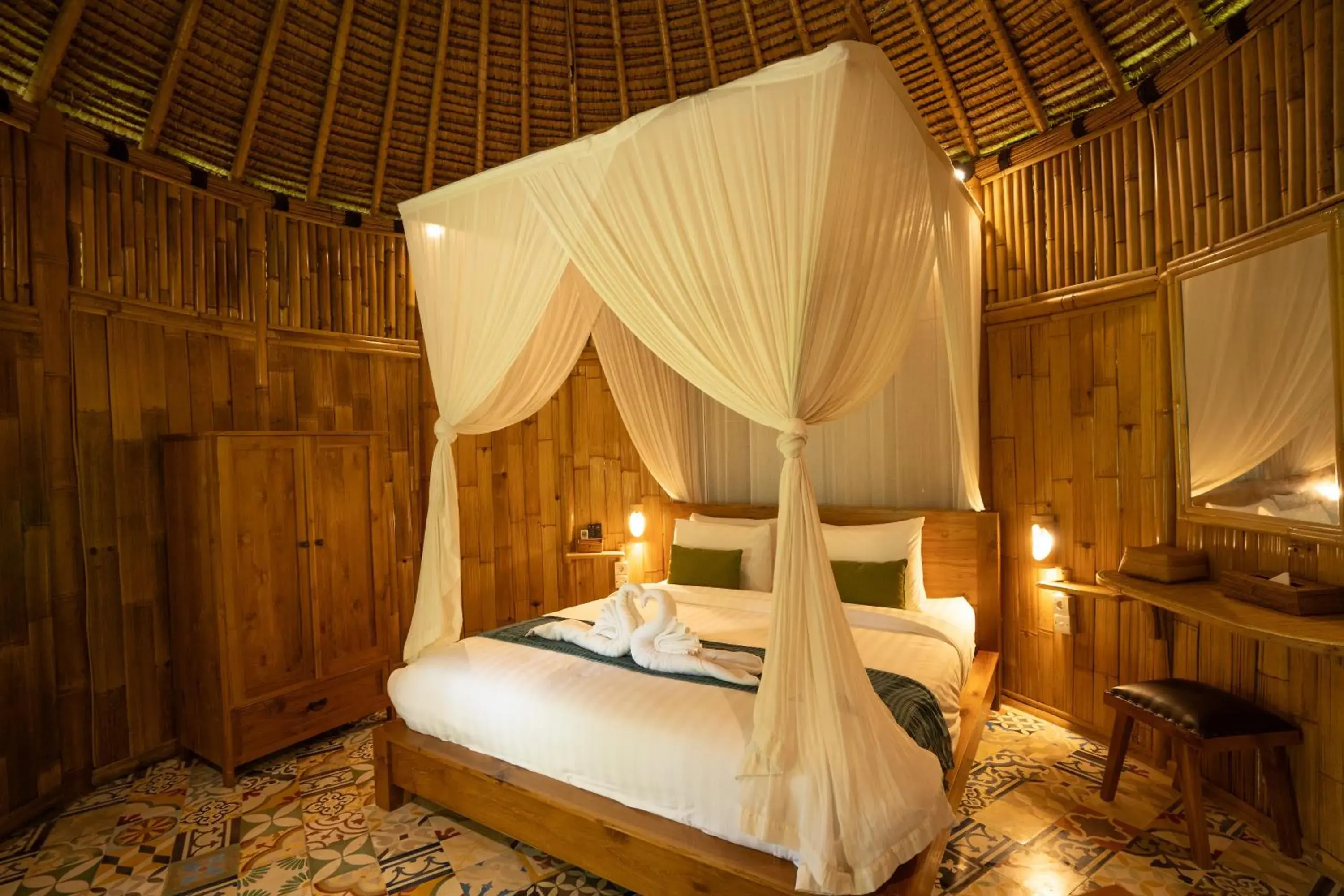 Bed in Ubud Art Resort Bed in Ubud Art Resort