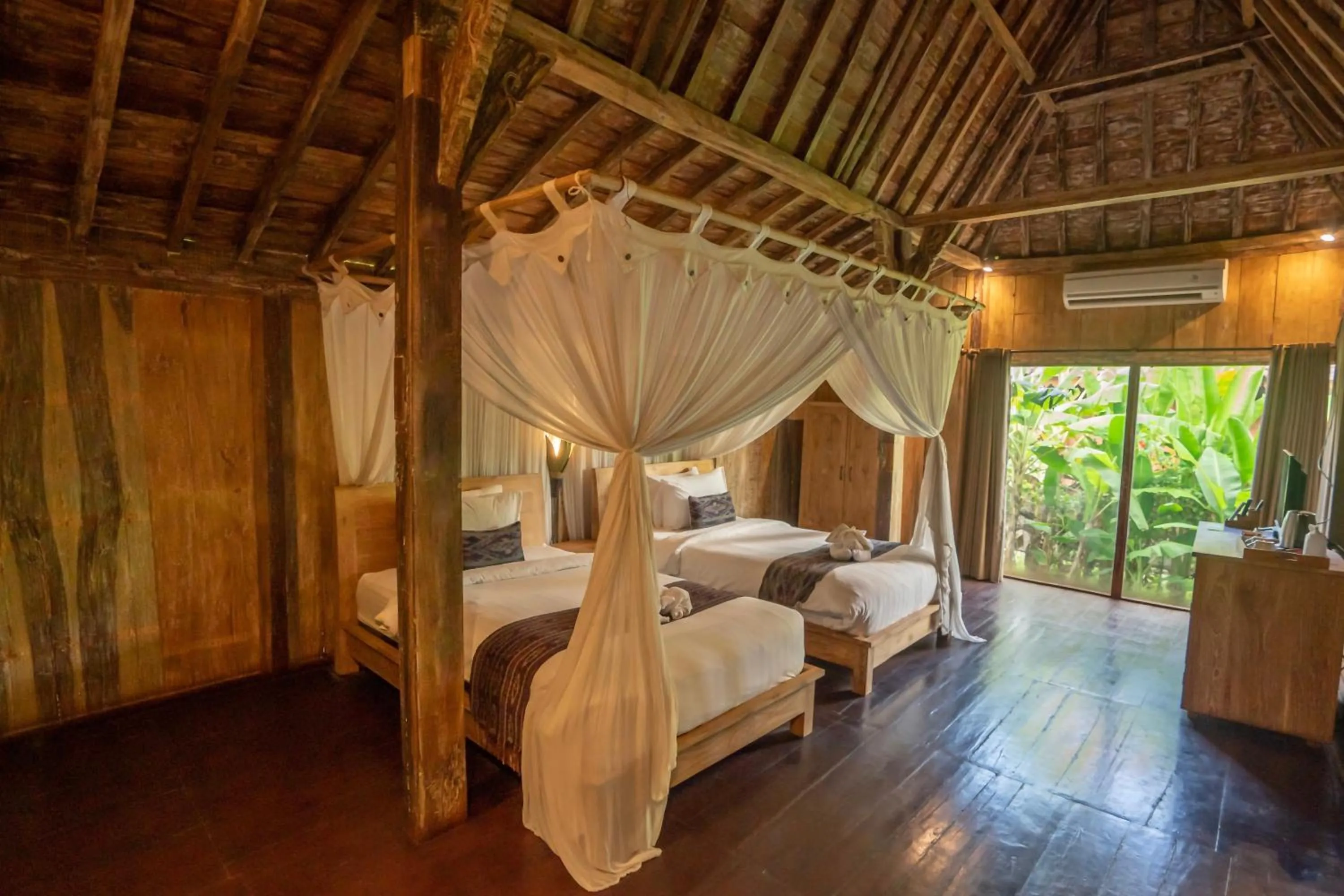 Bed in Ubud Art Resort