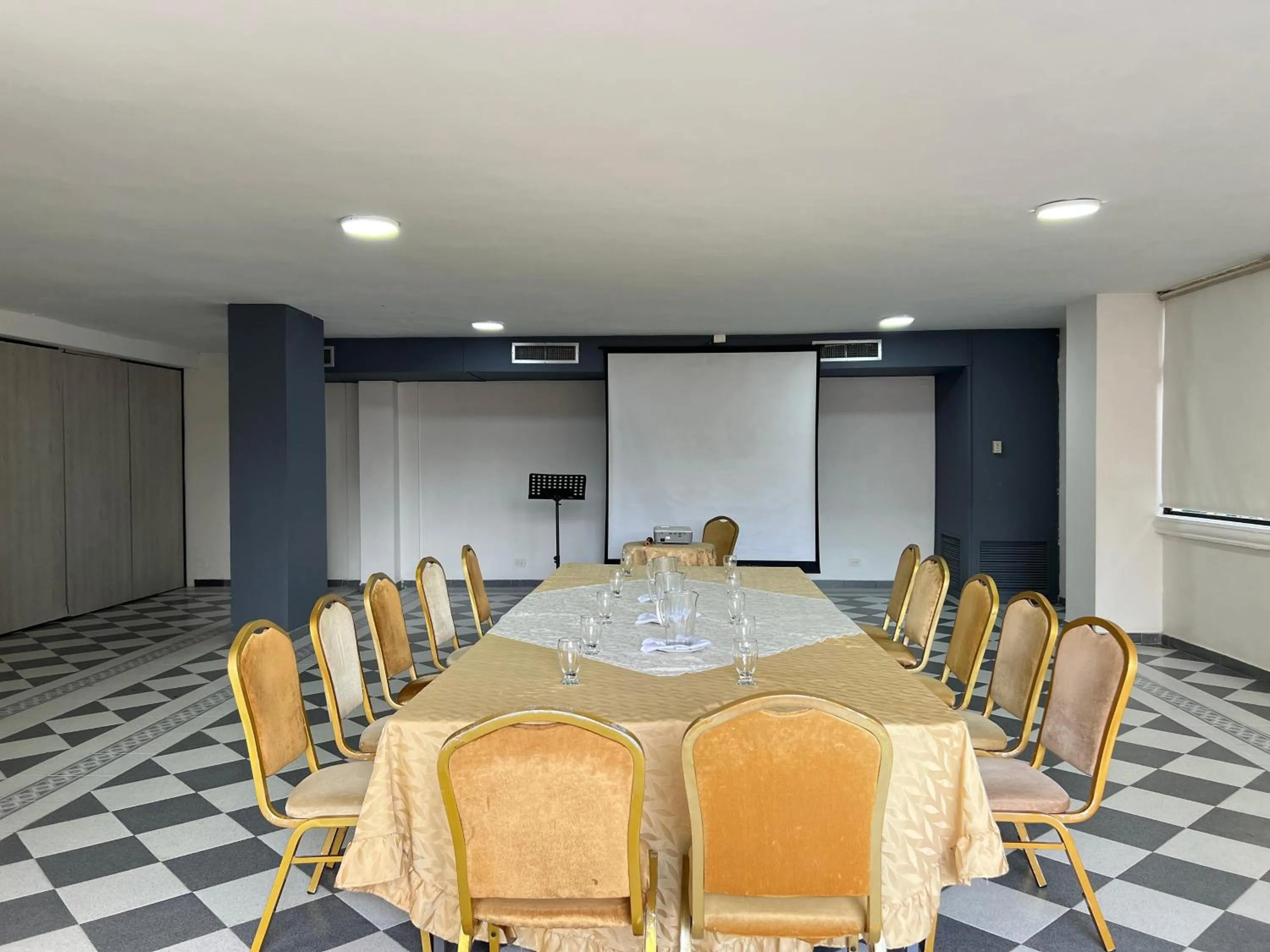 Lounge or bar in Hotel Casa Ballesteros