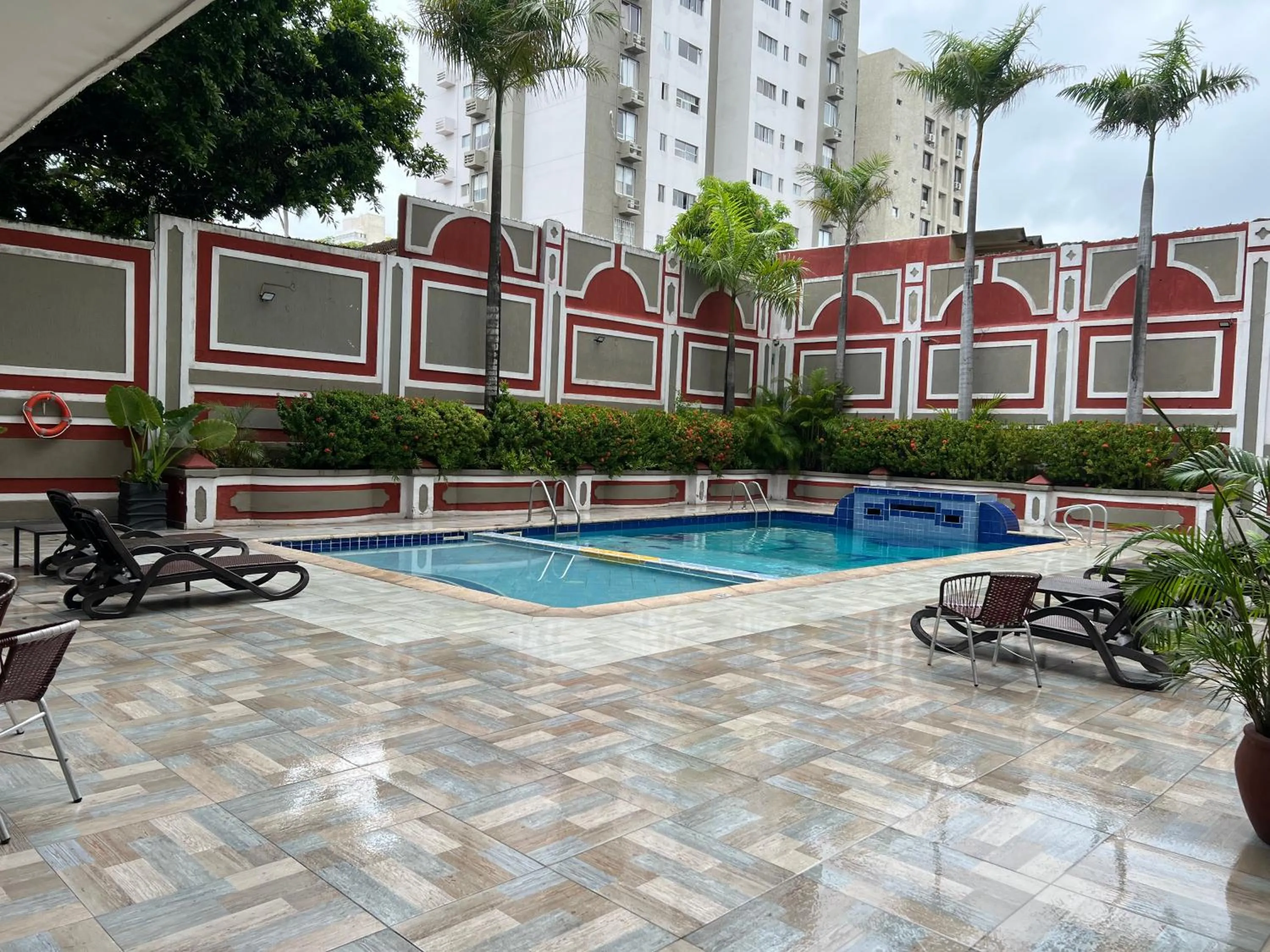 Swimming pool in Hotel Casa Ballesteros