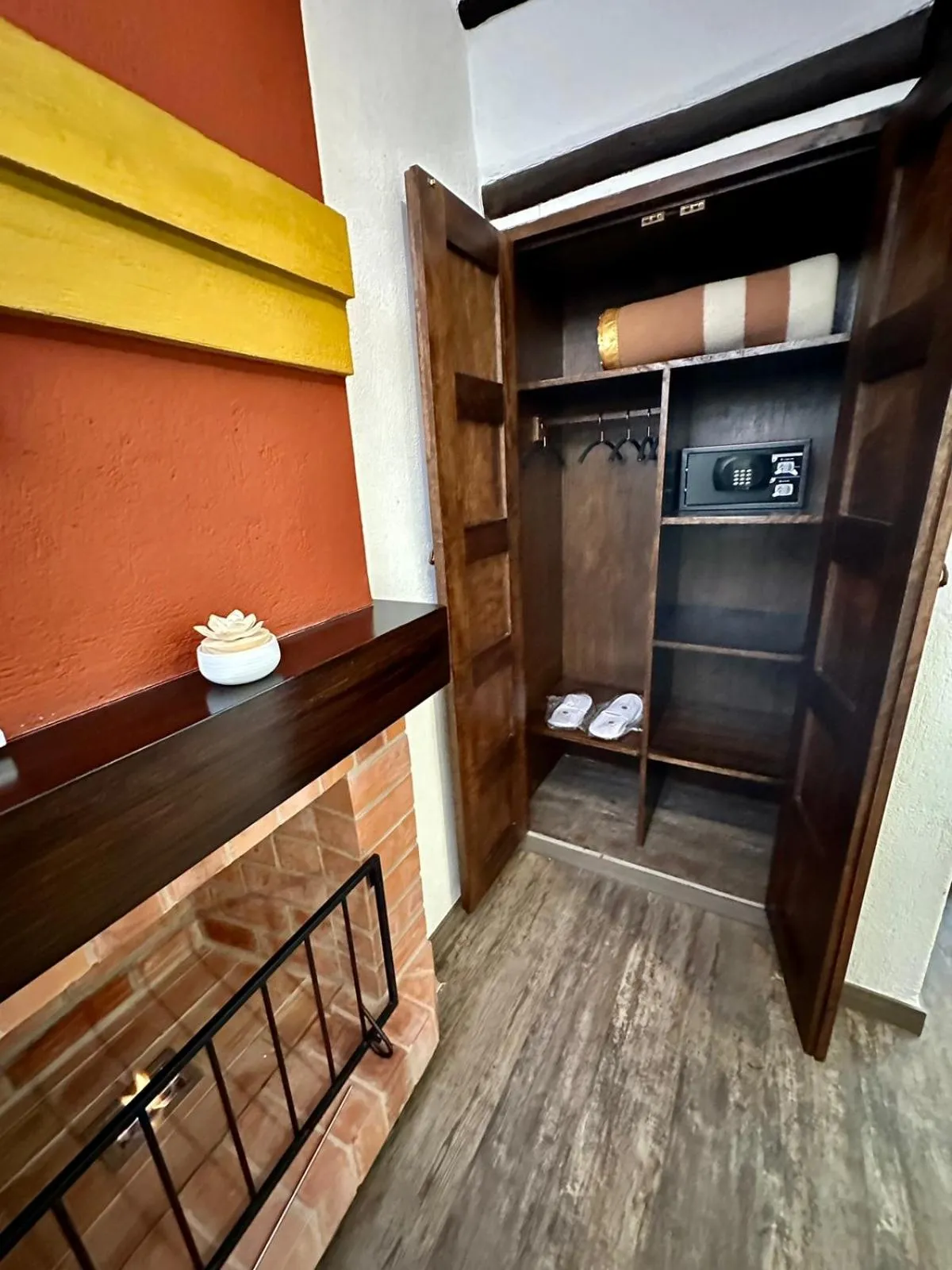 safe in Hatun Inti Boutique