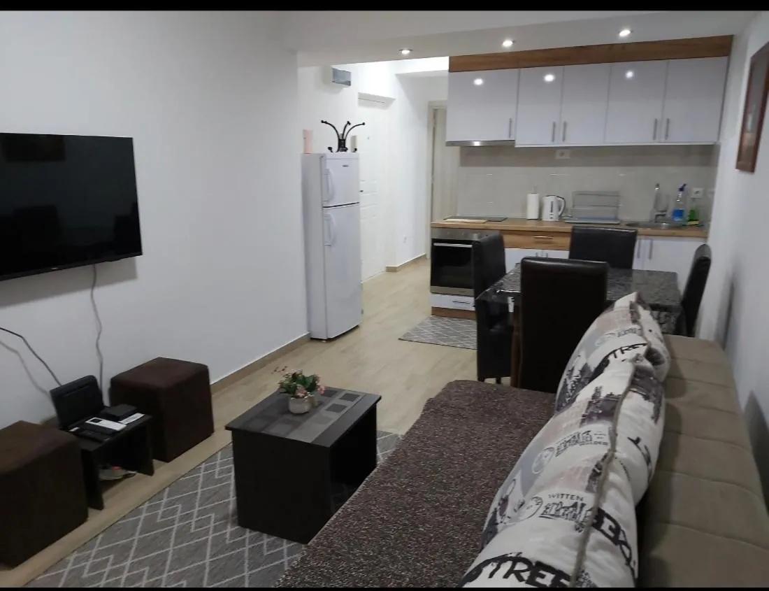 Apartment Violet