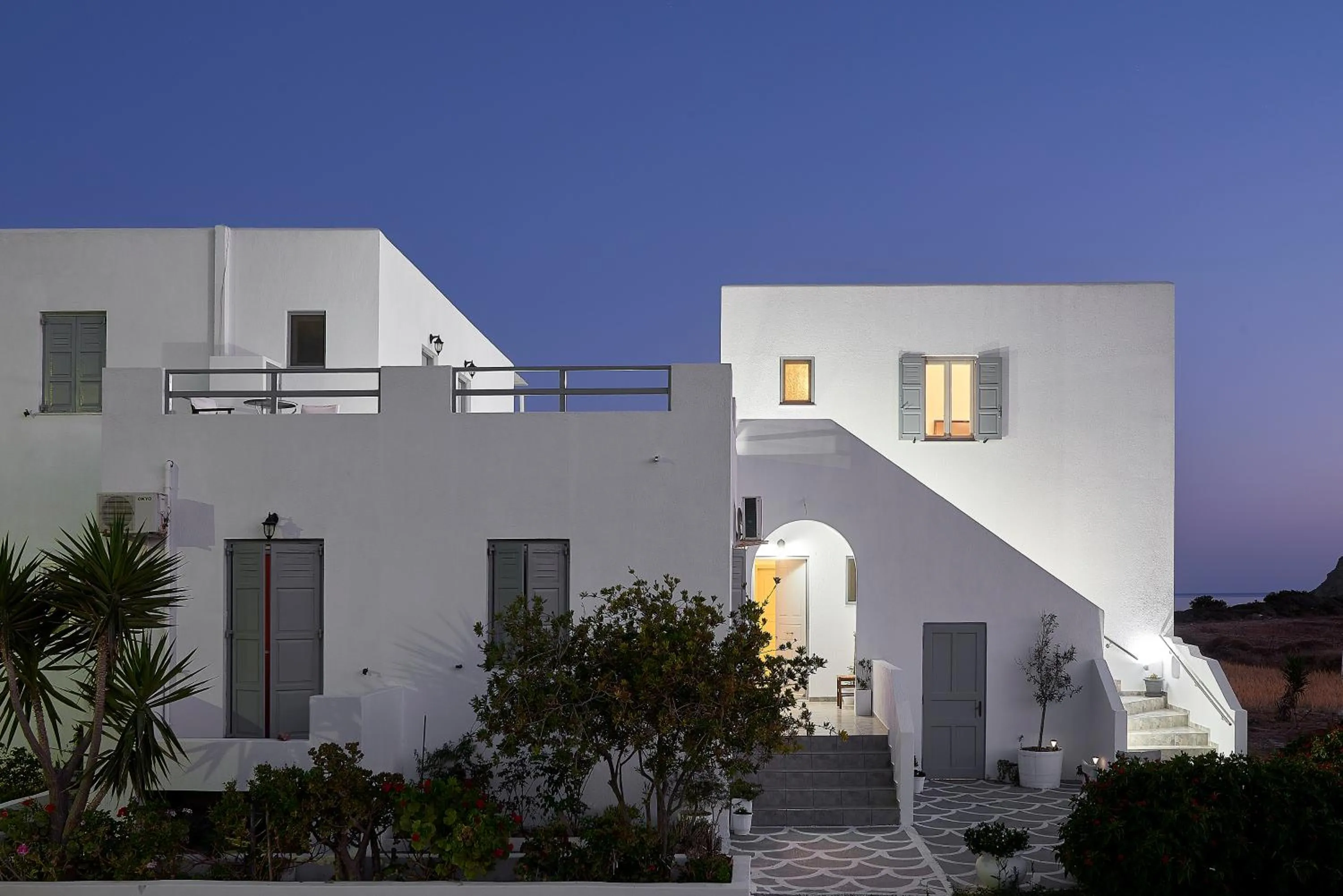 Property building in Muses Rooms Milos