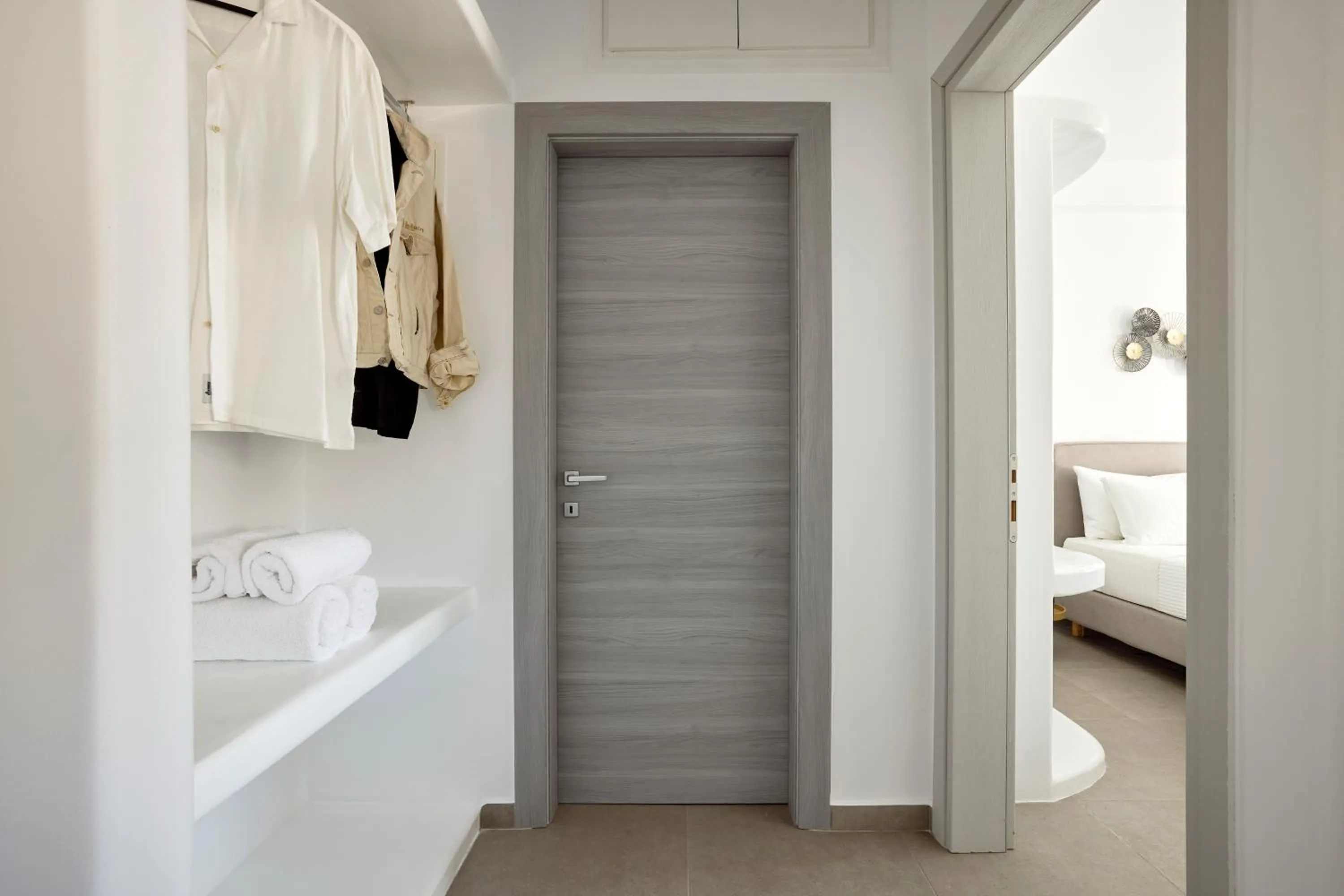 Bathroom in Muses Rooms Milos