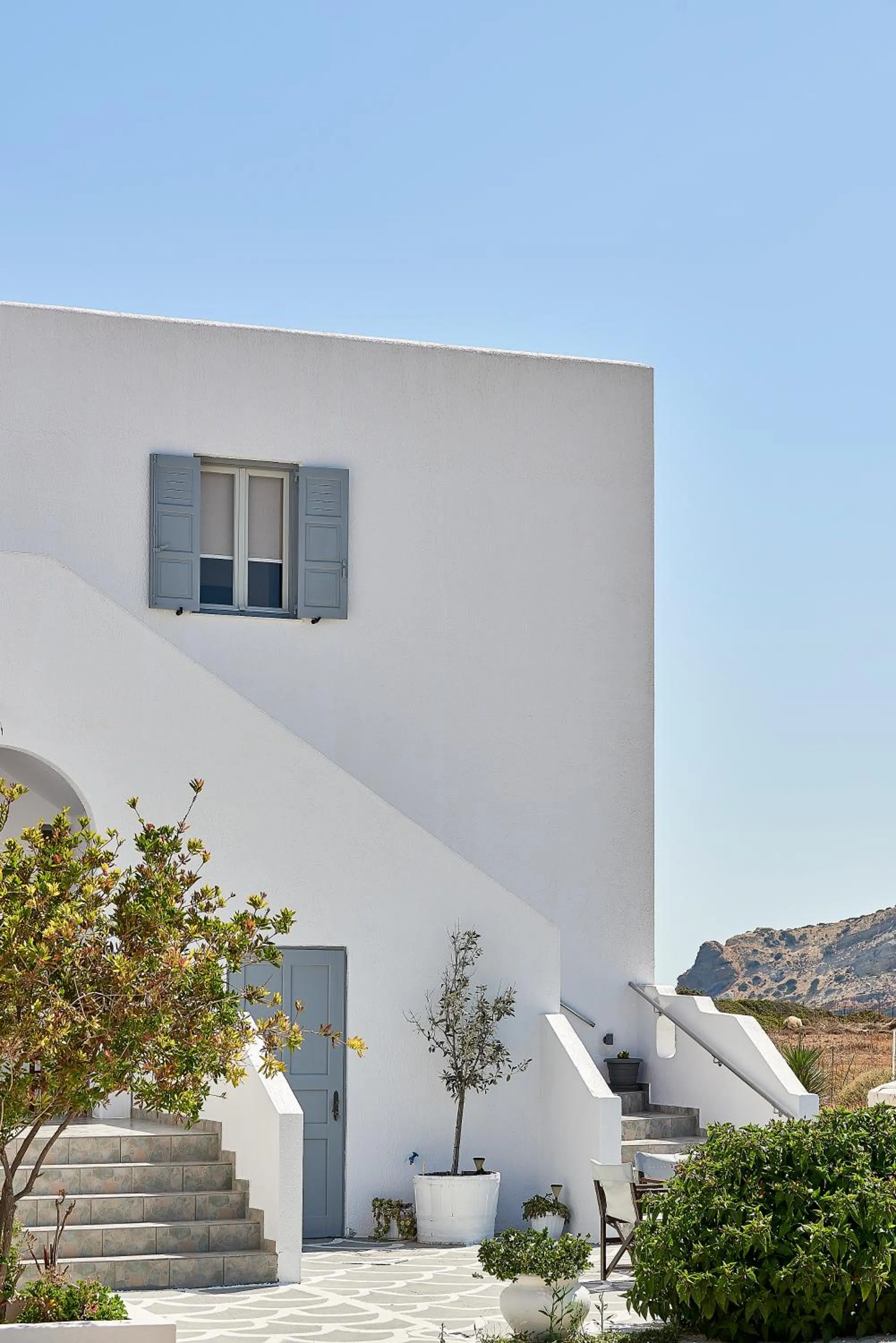 Property building in Muses Rooms Milos