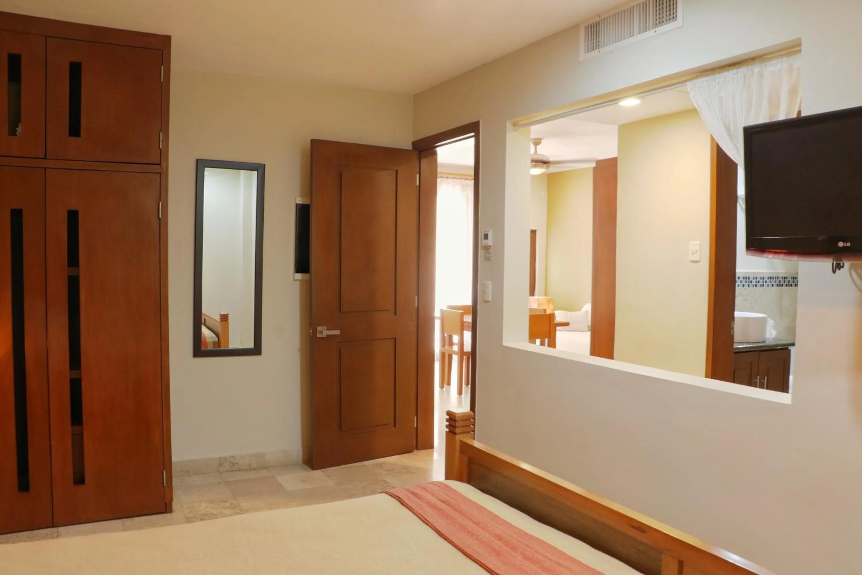 Bed in Acanto Hotel Playa del Carmen, Trademark Collection by Wyndham