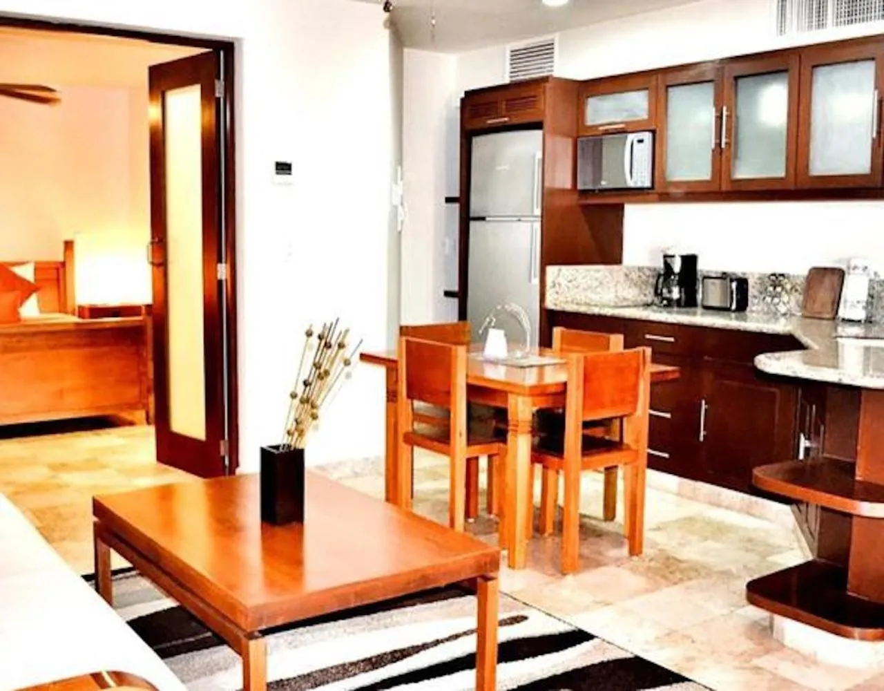 Kitchen or kitchenette in Acanto Hotel Playa del Carmen, Trademark Collection by Wyndham