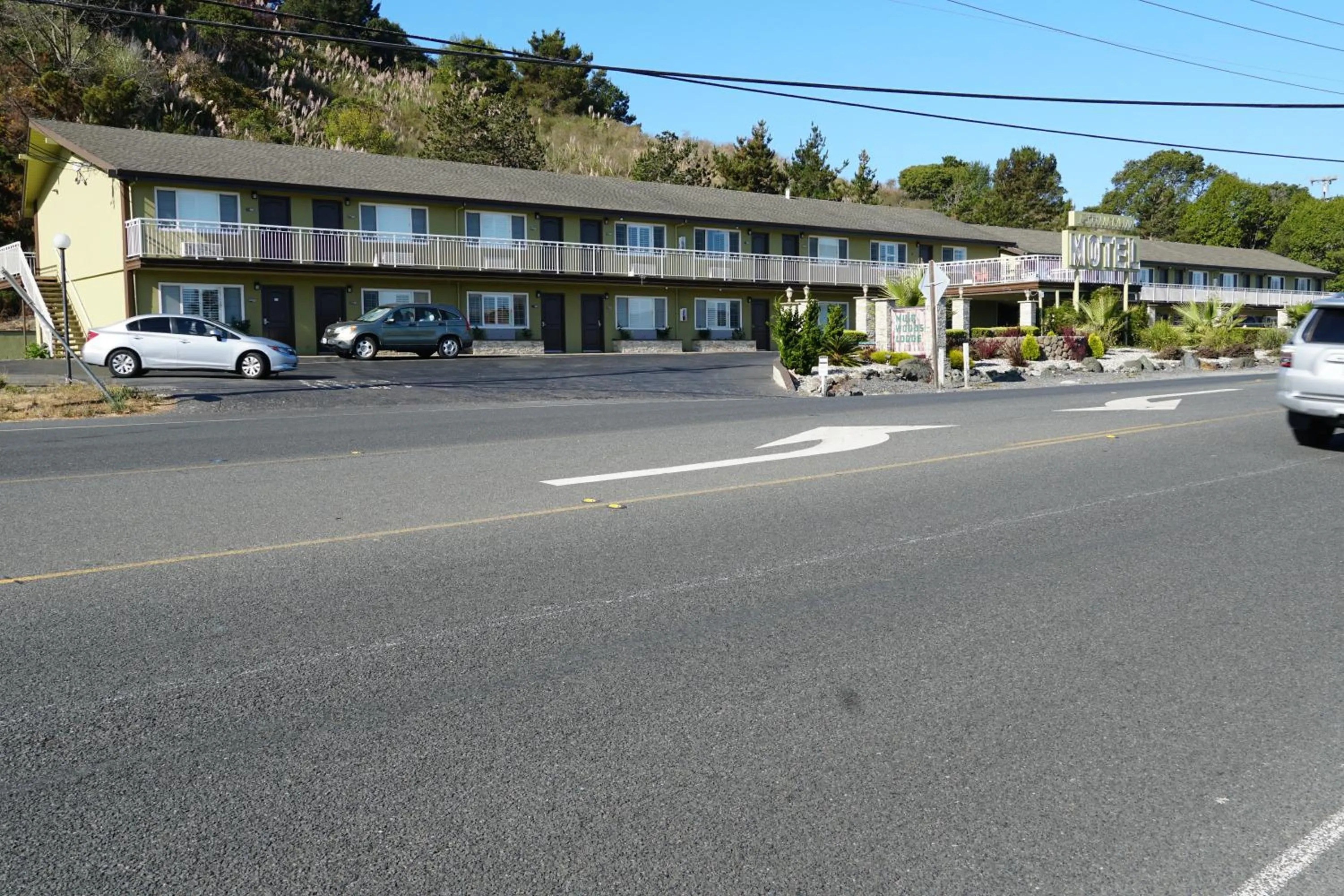 Facade/entrance in Muir Woods Lodge