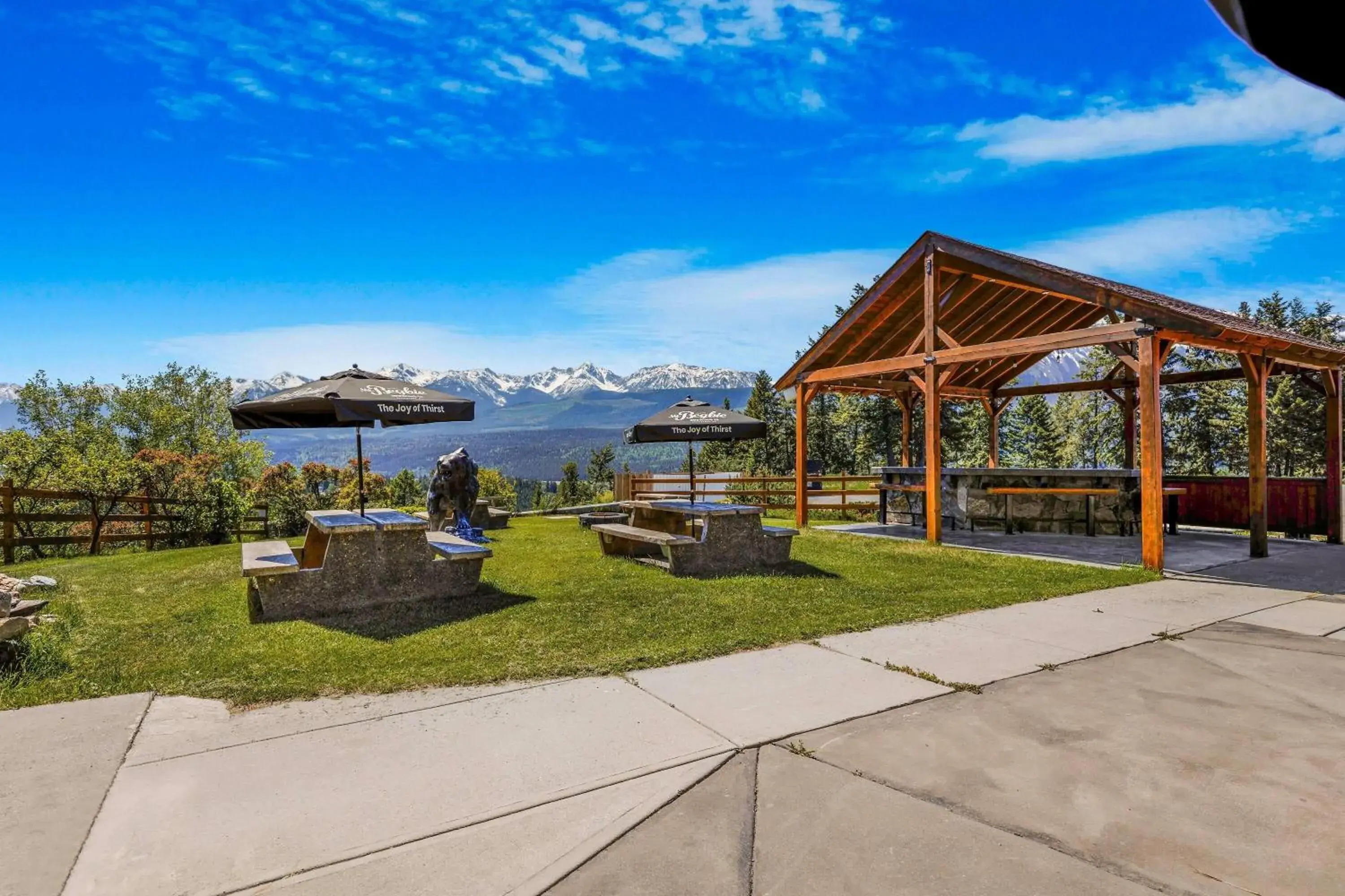 Inner courtyard view in Days Inn by Wyndham Golden Inner courtyard view in Days Inn by Wyndham Golden