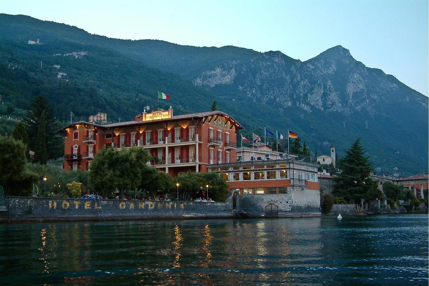 Facade/entrance in Hotel Gardenia al Lago