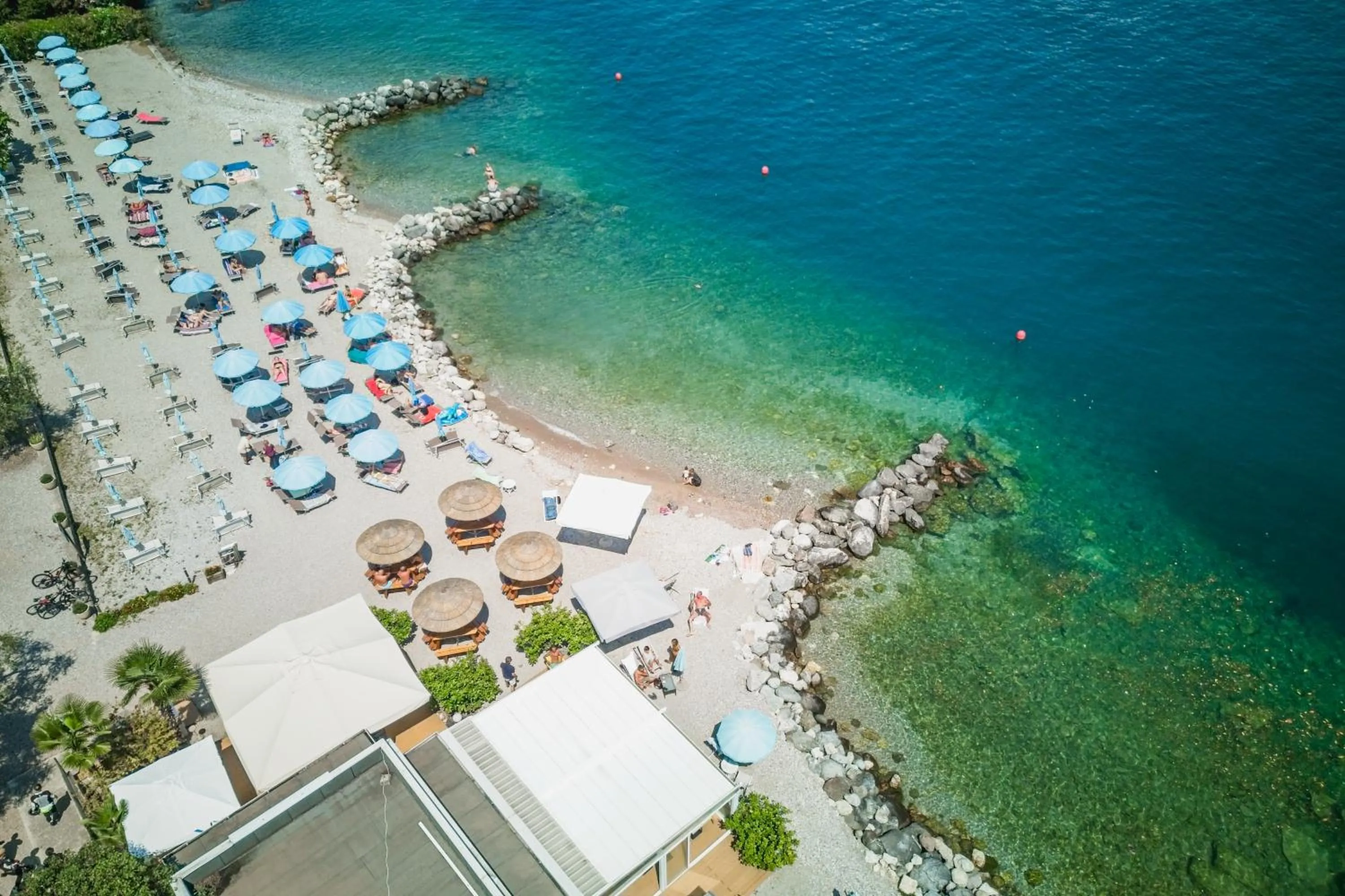 Beach in Hotel Gardenia al Lago