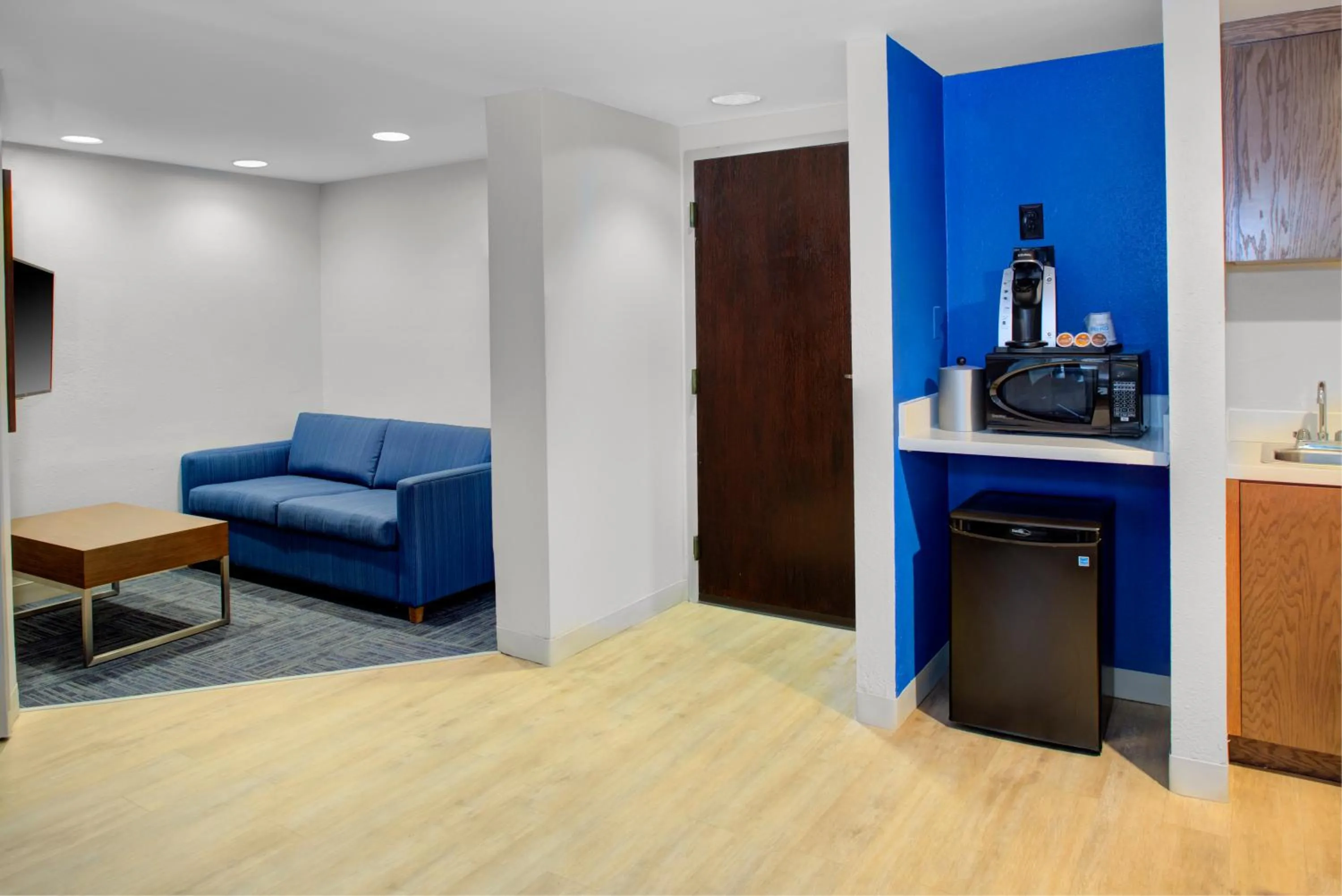 Kitchen or kitchenette in Holiday Inn Express - Chester by IHG