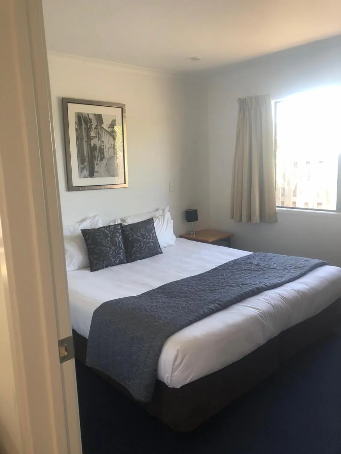 Bed in Claremonte Motor Lodge