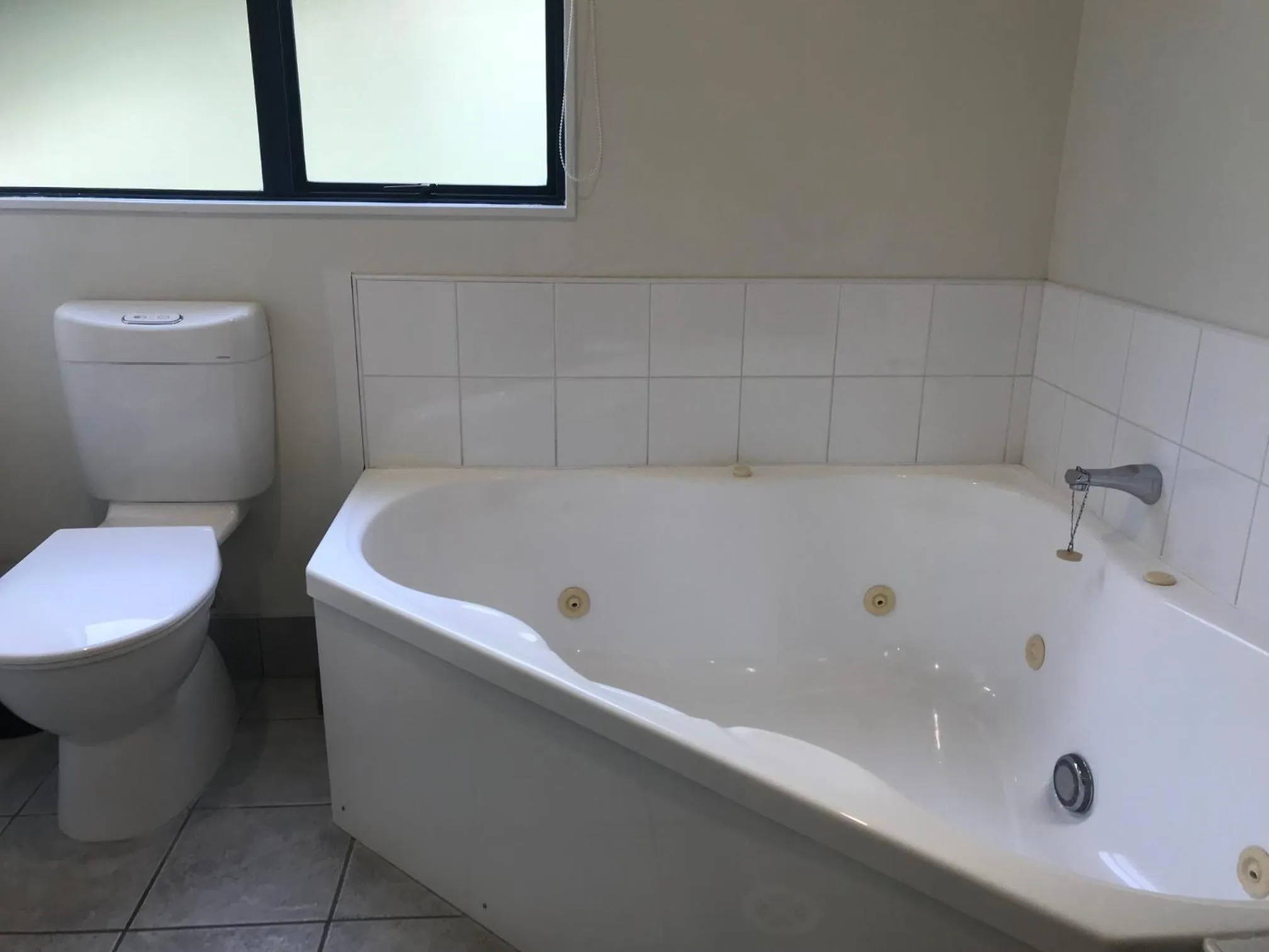 Claremonte Motor Lodge