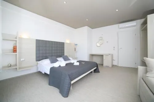 B&B Edonic