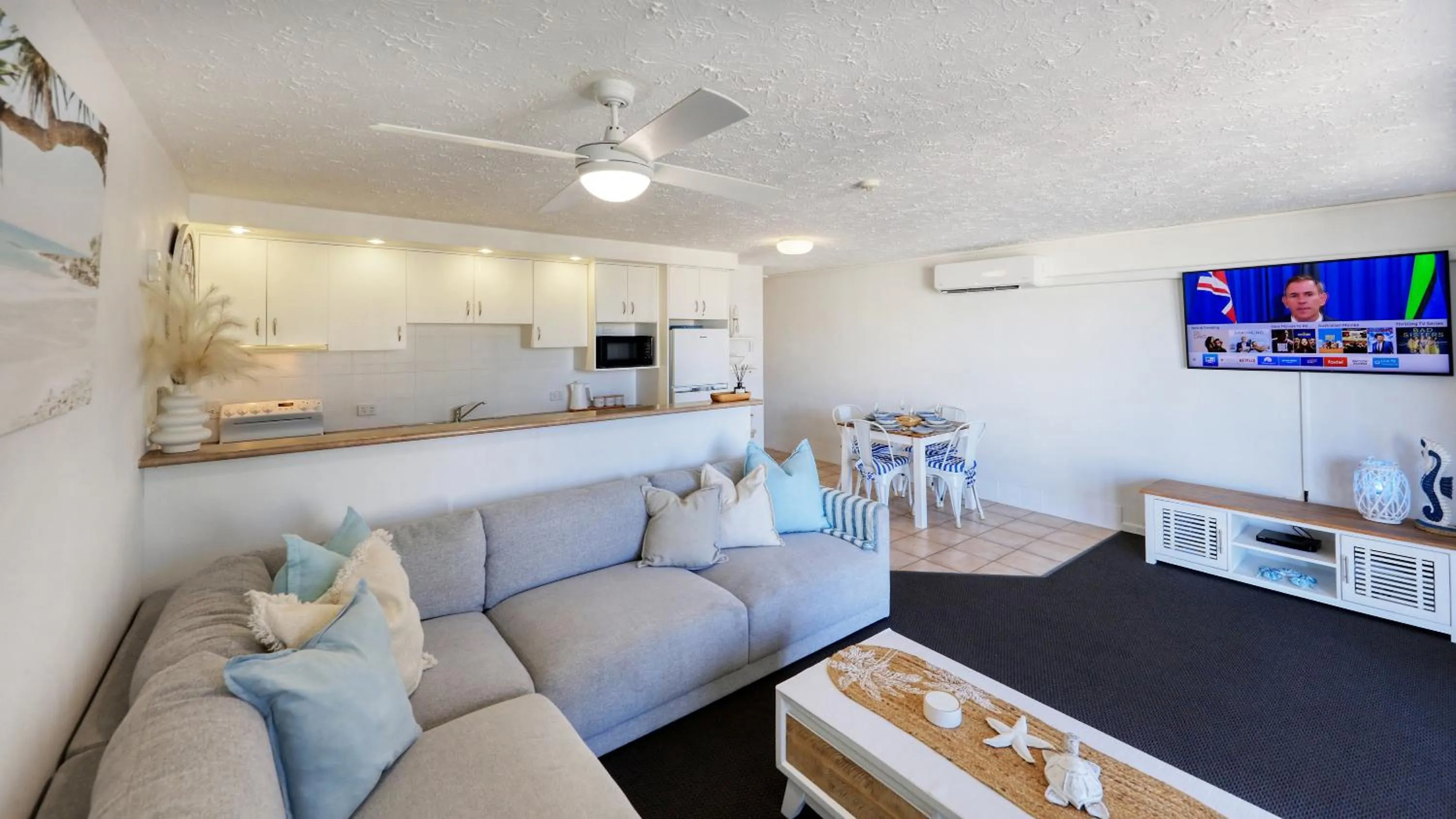 air conditioner in Merrima Court Holidays