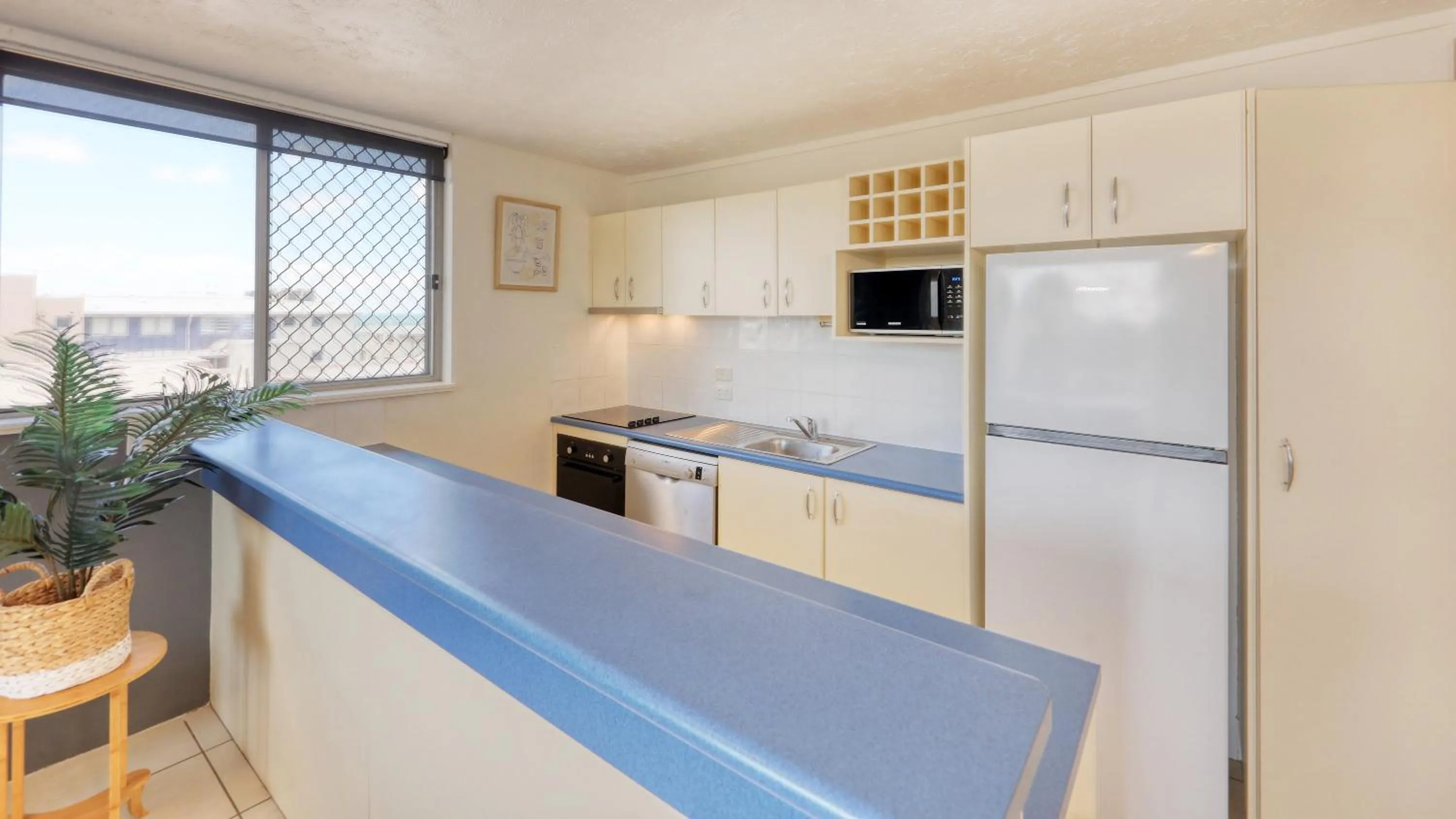 kitchen in Merrima Court Holidays
