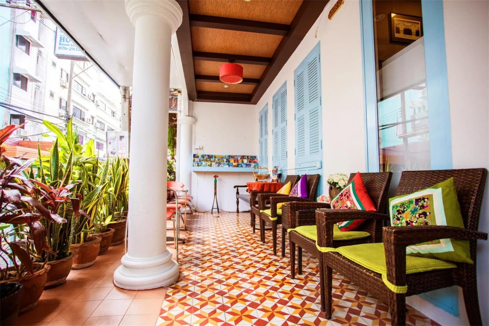 Lounge or bar in Sino House Patong