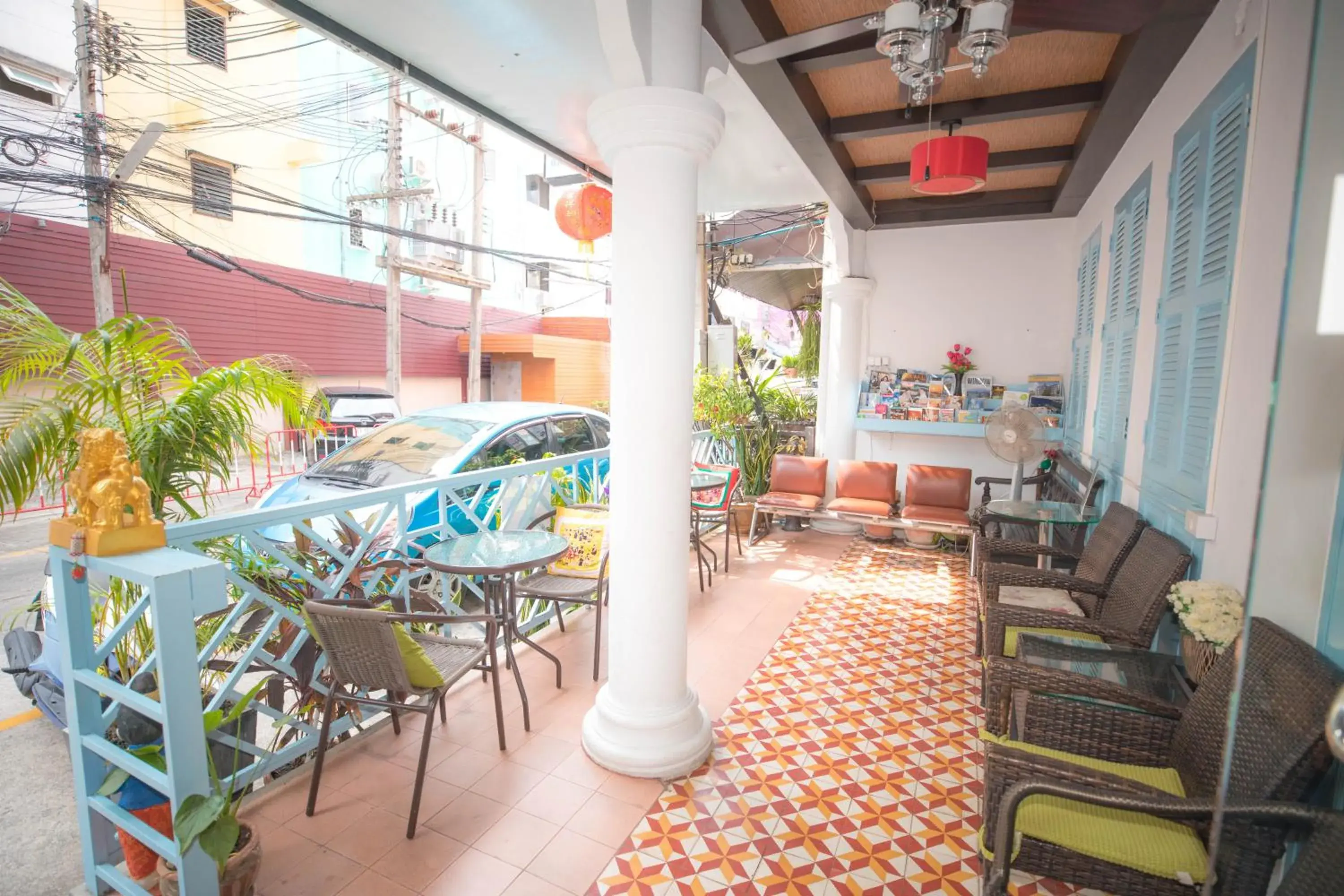 Lounge or bar in Sino House Patong Lounge or bar in Sino House Patong