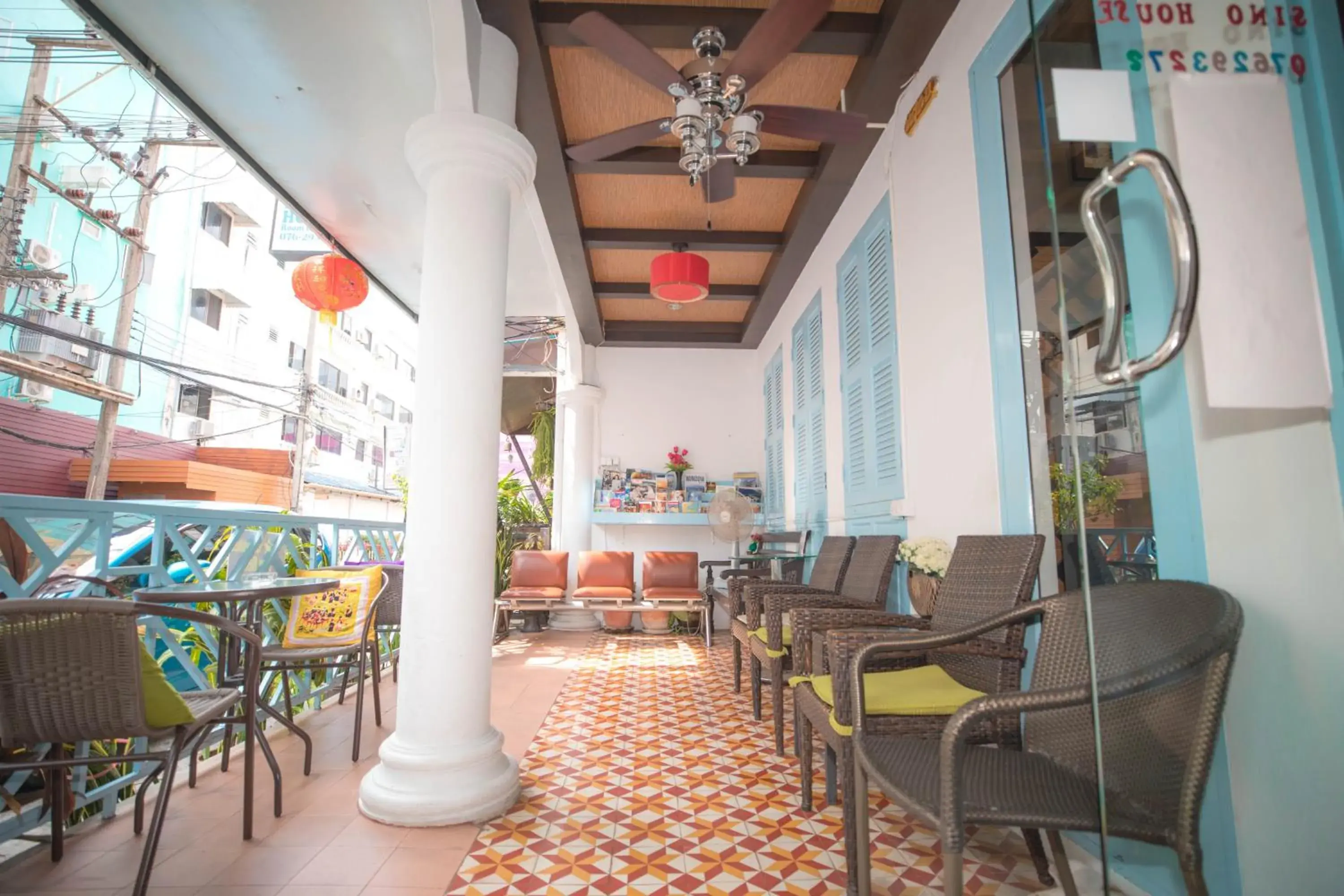 Lounge or bar in Sino House Patong Lounge or bar in Sino House Patong