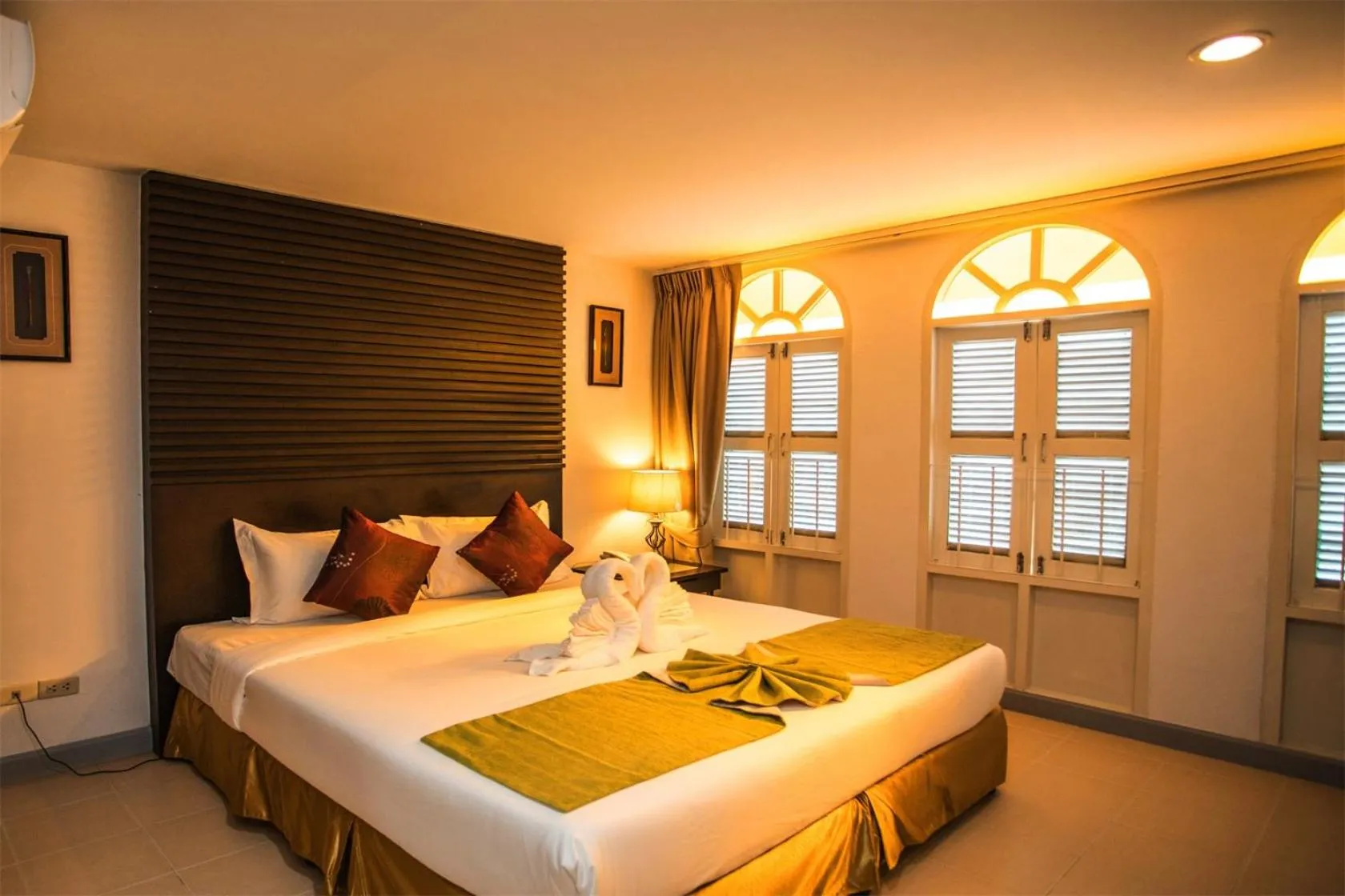 Bed in Sino House Patong