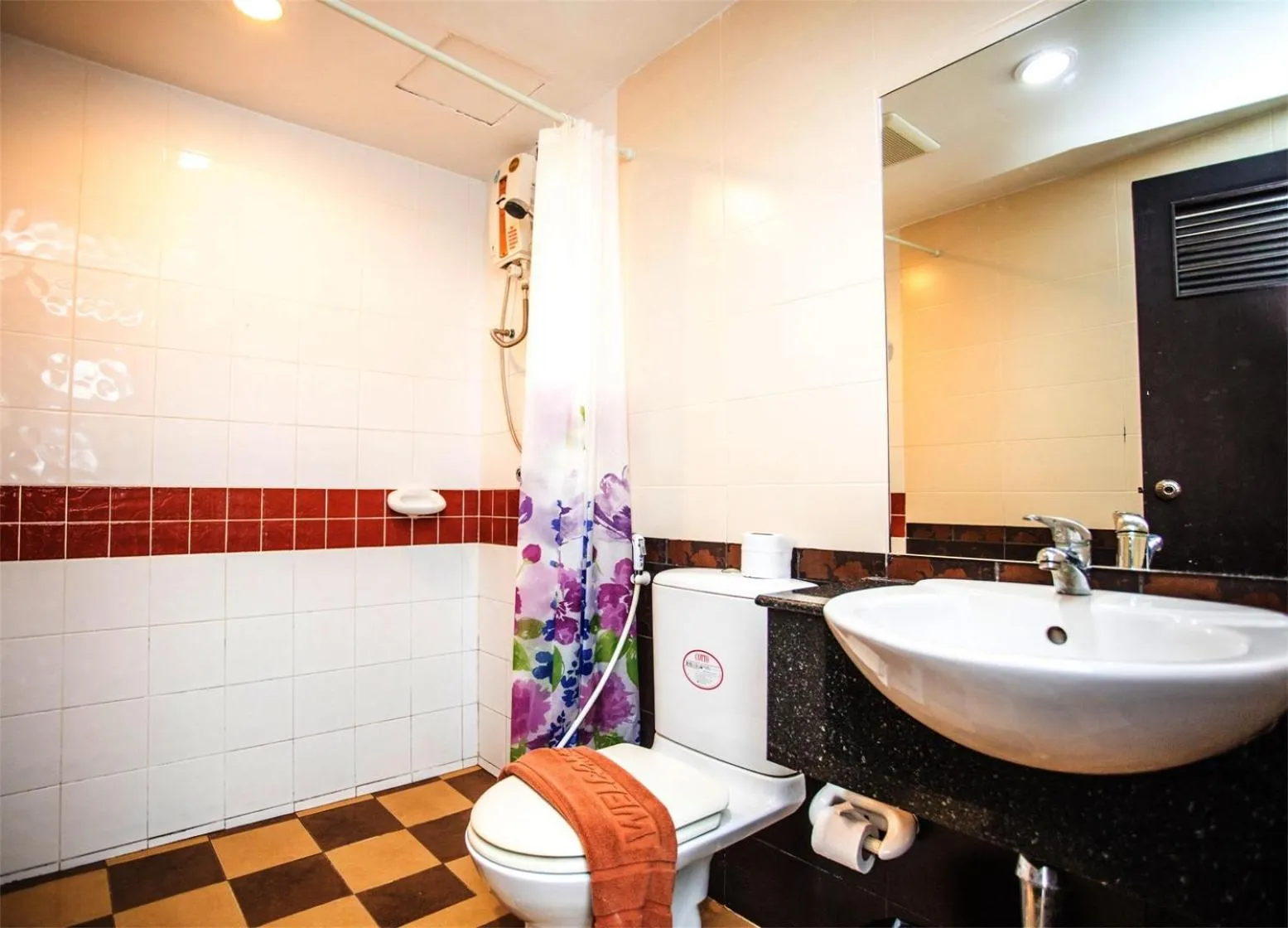 Hot Tub in Sino House Patong