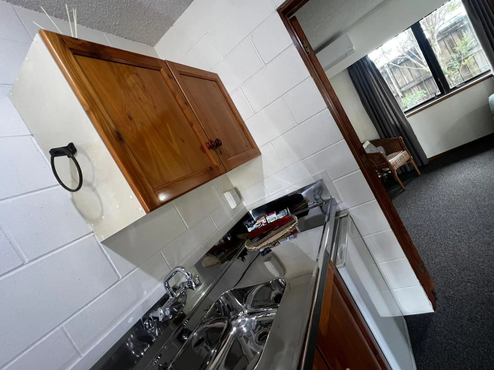 kitchen in Kerikeri Court Motel