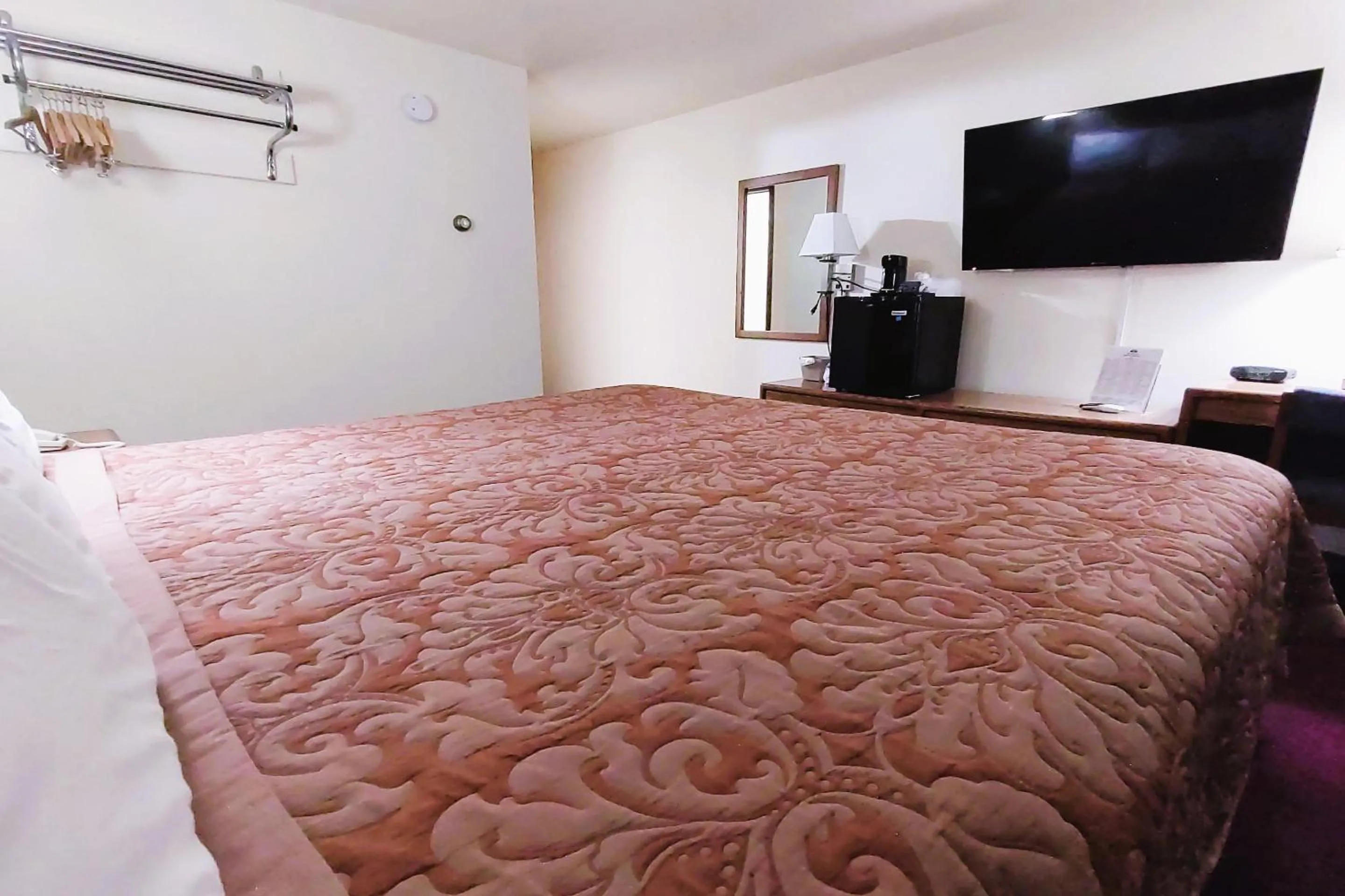 Bedroom, Bed in Love Hotels Staples by OYO at HWY 10 MN