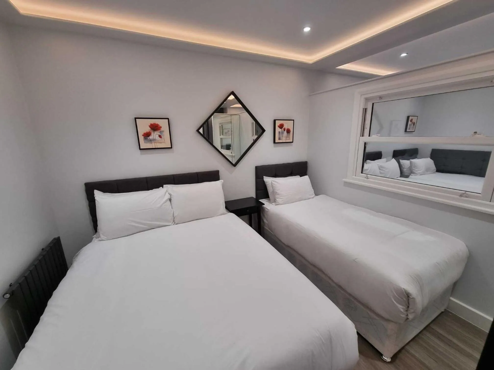 Bedroom, Bed in MSK Premium