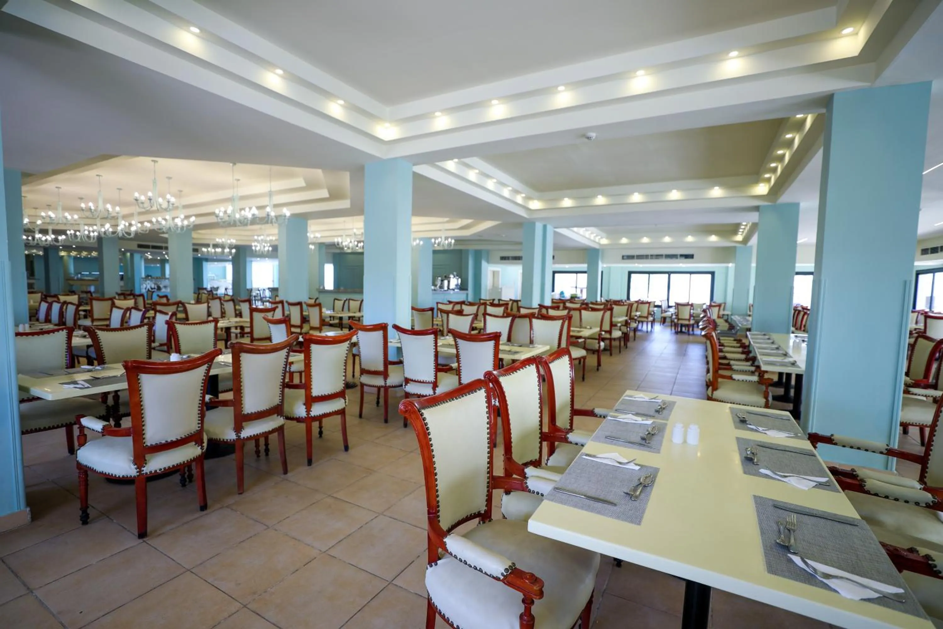 Restaurant/places to eat in Blend Club Aqua Resort