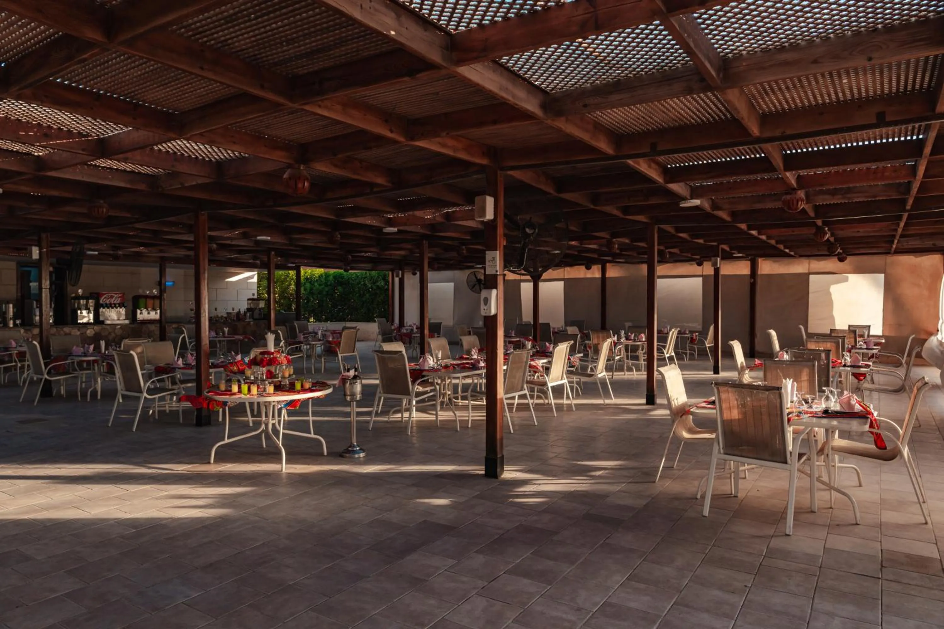 Restaurant/places to eat in Blend Club Aqua Resort