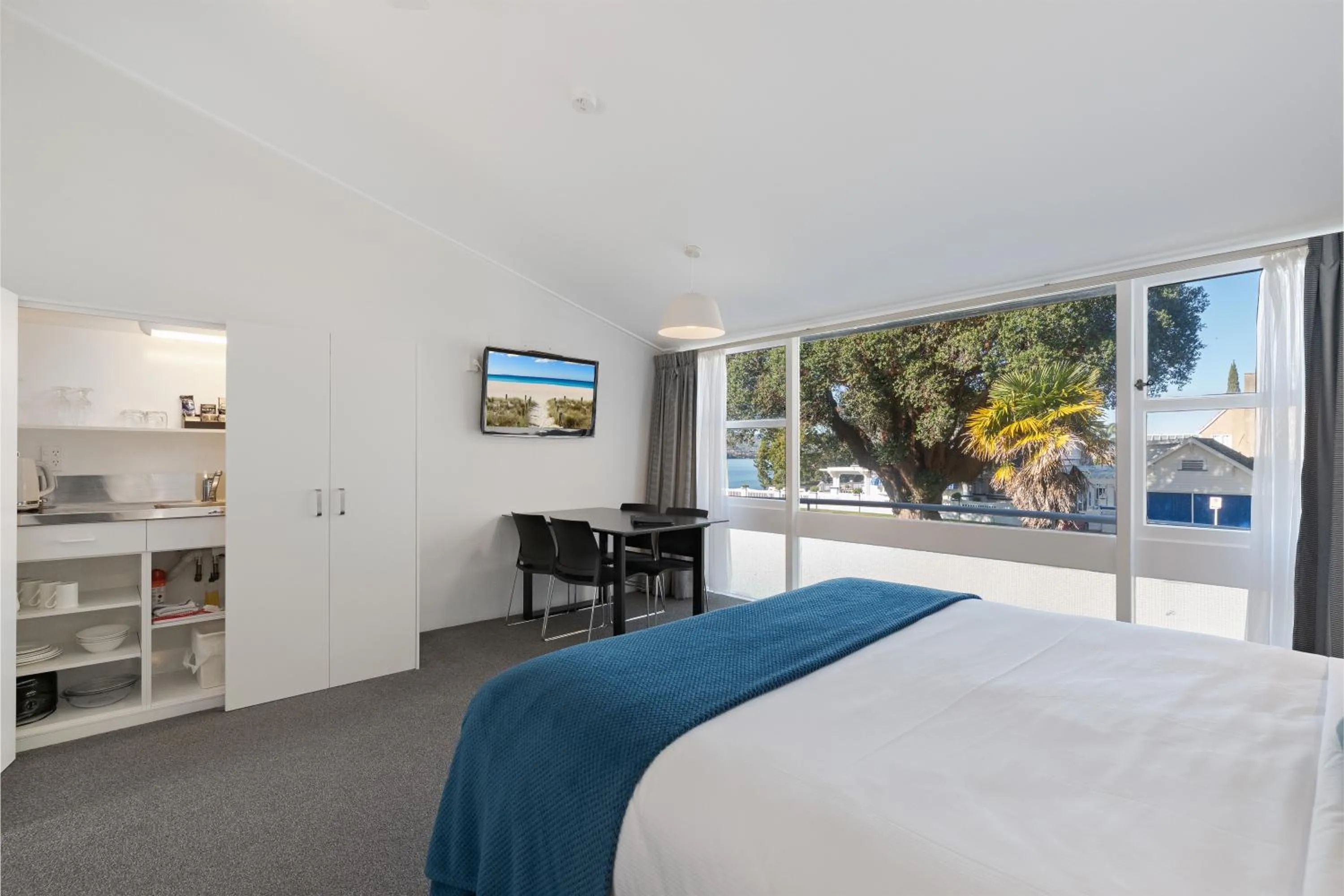 View (from property/room), Bed in The Tauranga on the Waterfront