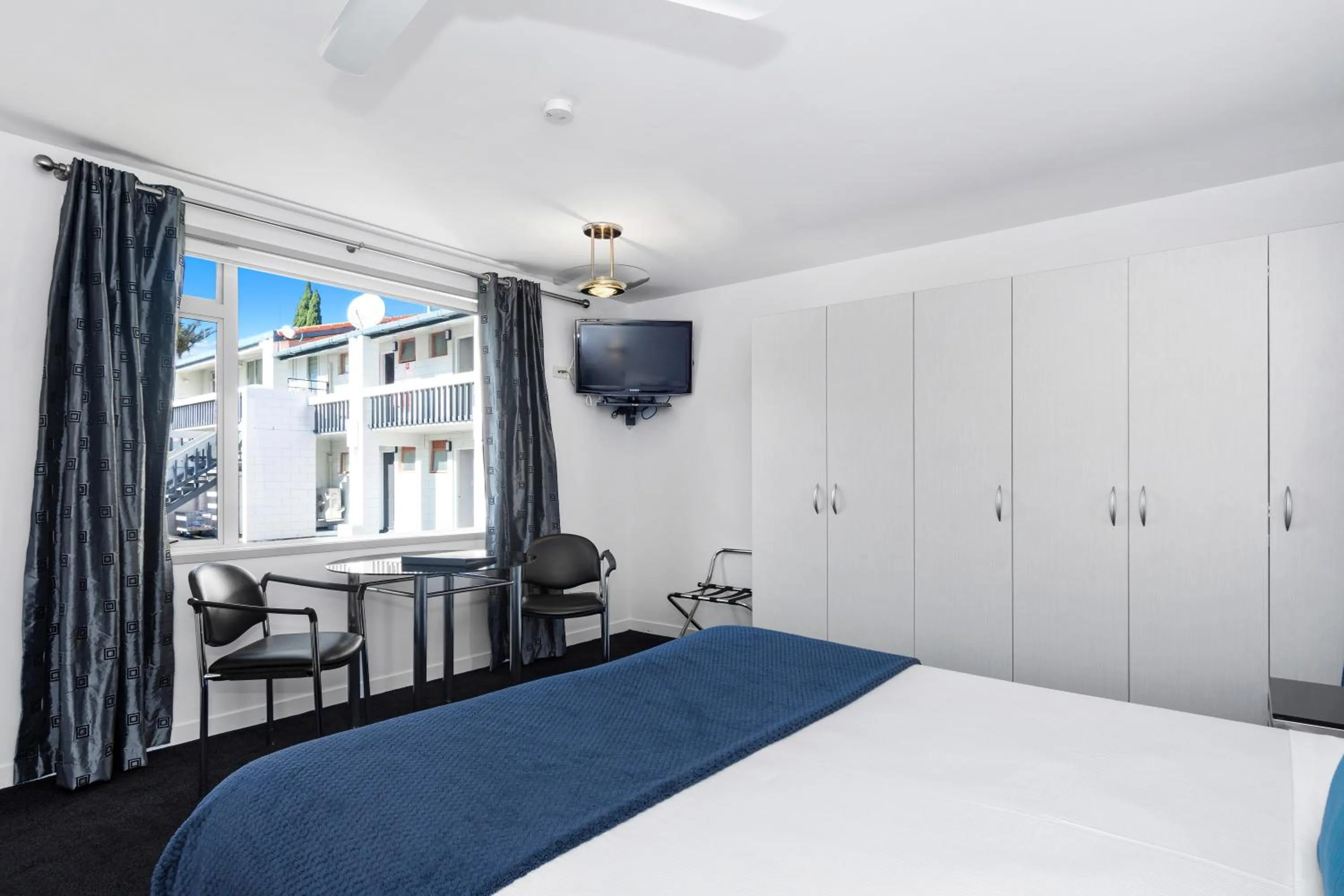 Bedroom, Bed in The Tauranga on the Waterfront