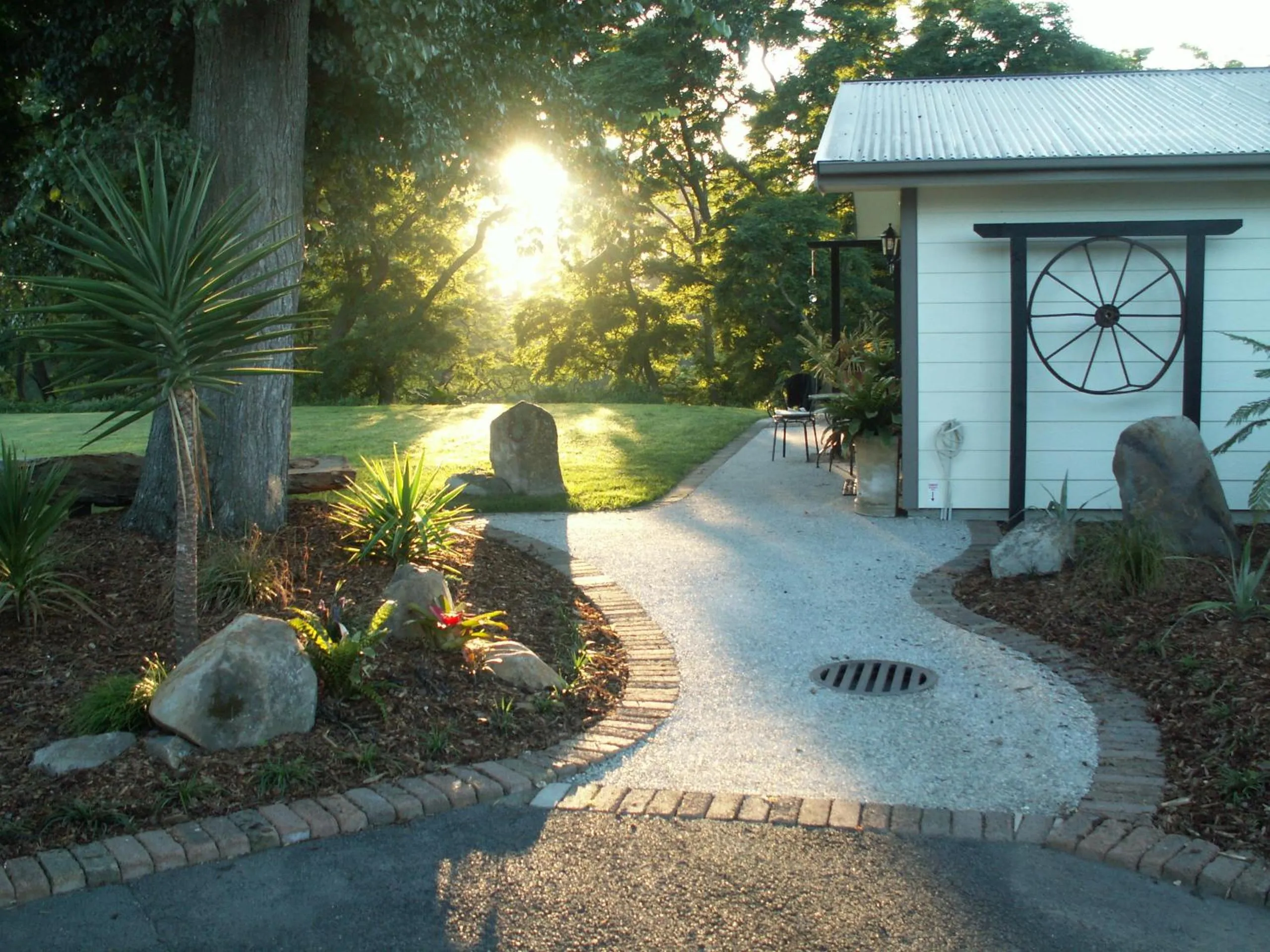 Garden in Cambridge Coach House