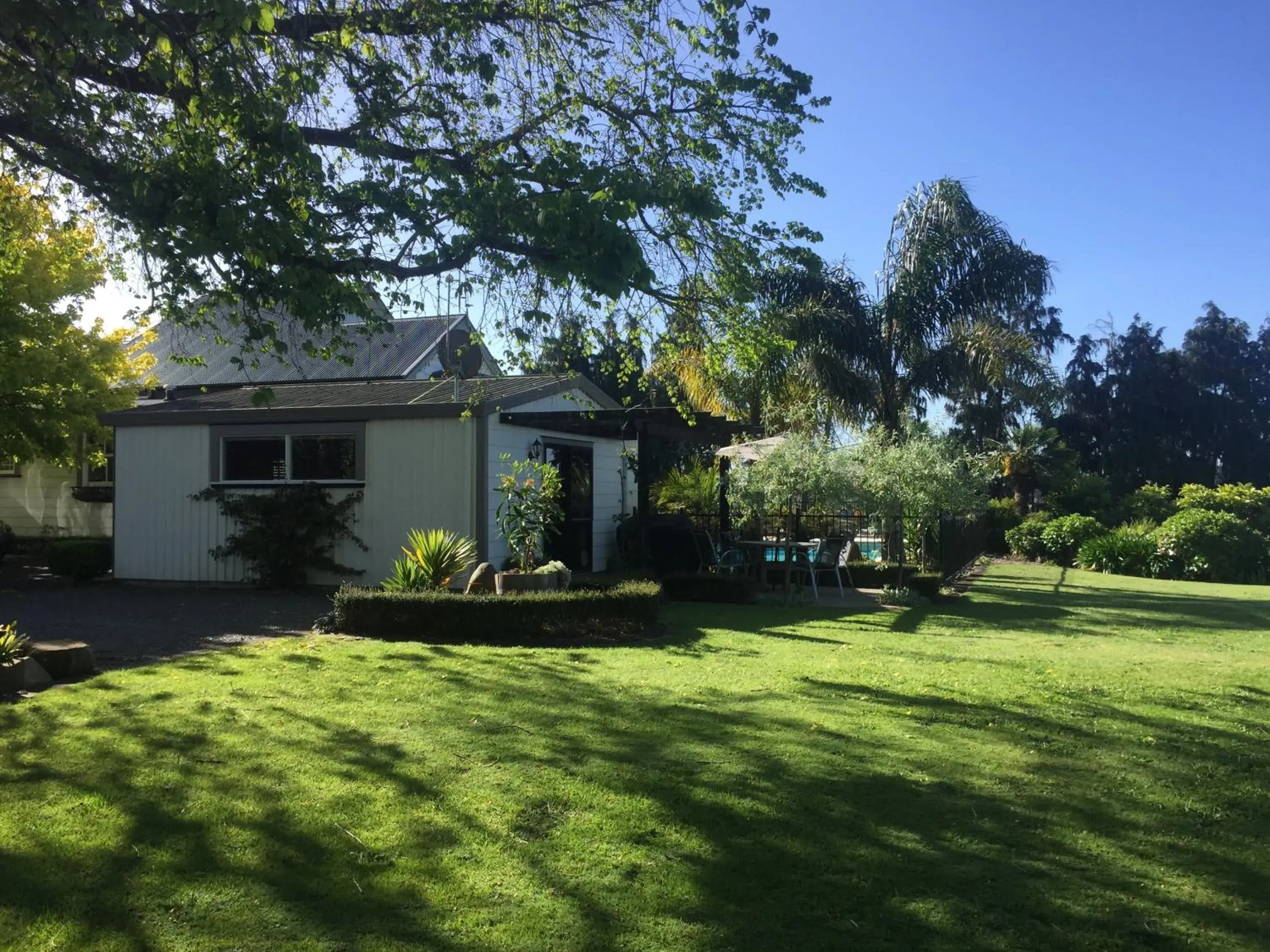Facade/entrance in Cambridge Coach House Facade/entrance in Cambridge Coach House