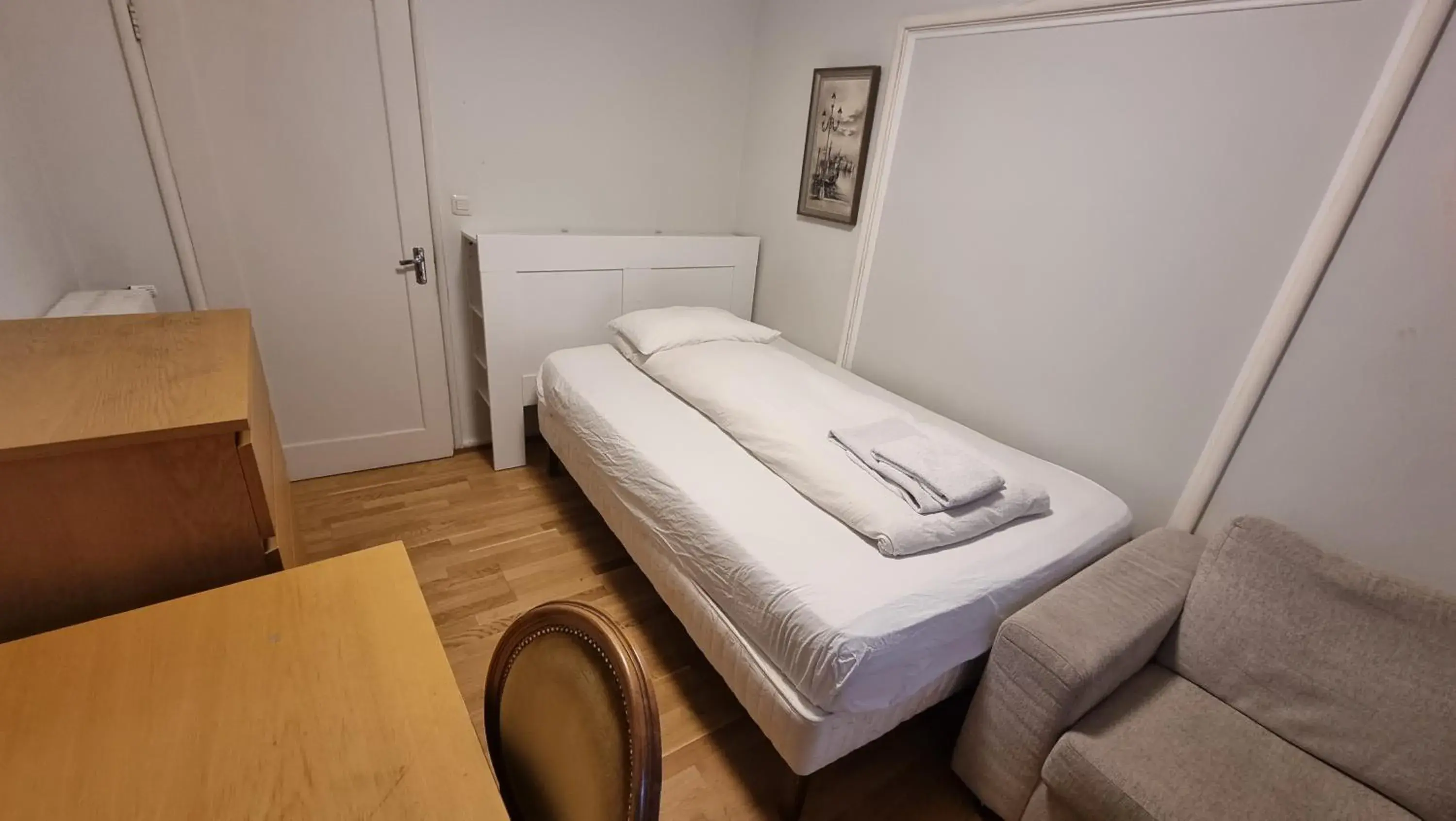 Economy Single Room - single occupancy in Igdlo Guesthouse Economy Single Room - single occupancy in Igdlo Guesthouse