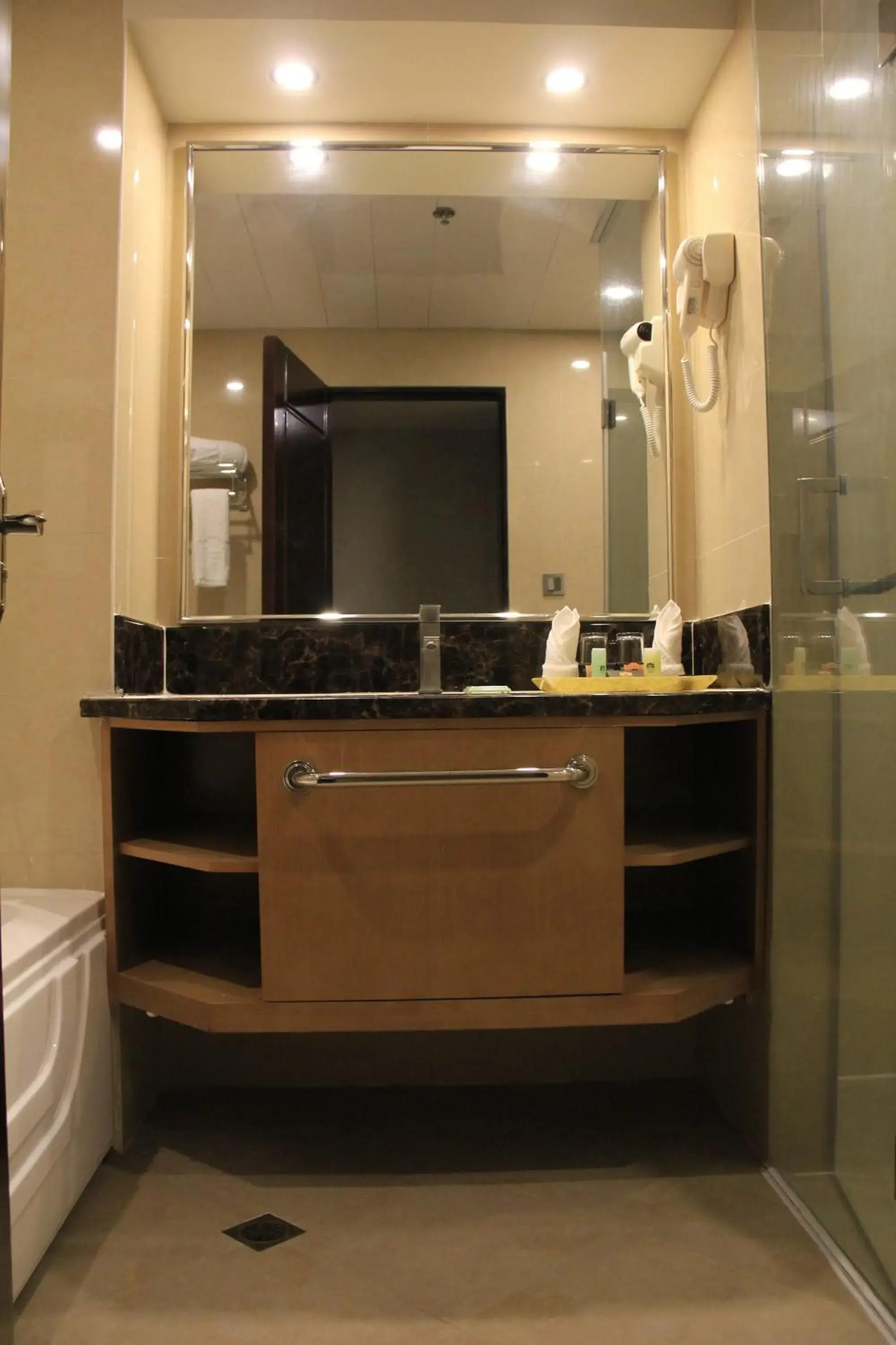 Bathroom in Savannah Resort Hotel Bathroom in Savannah Resort Hotel